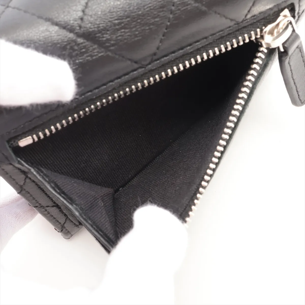 Matelassé Lambskin Compact Wallet, Black with Silver Hardware, UACTG452 — view 8