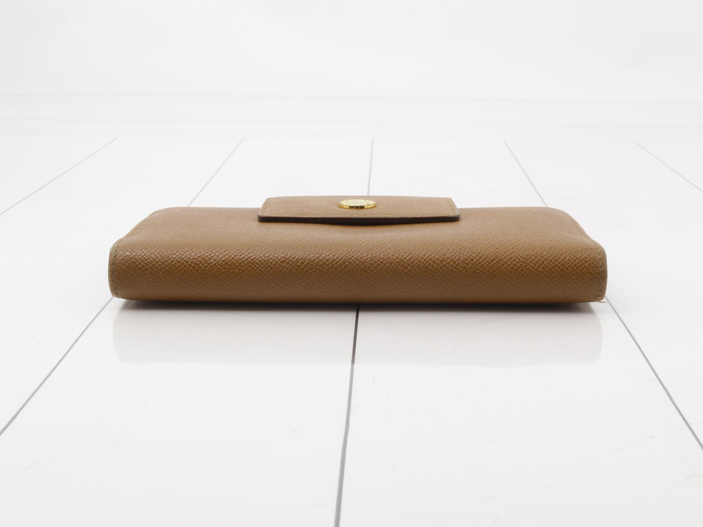 Other lines: Bags and Wallets — view 3