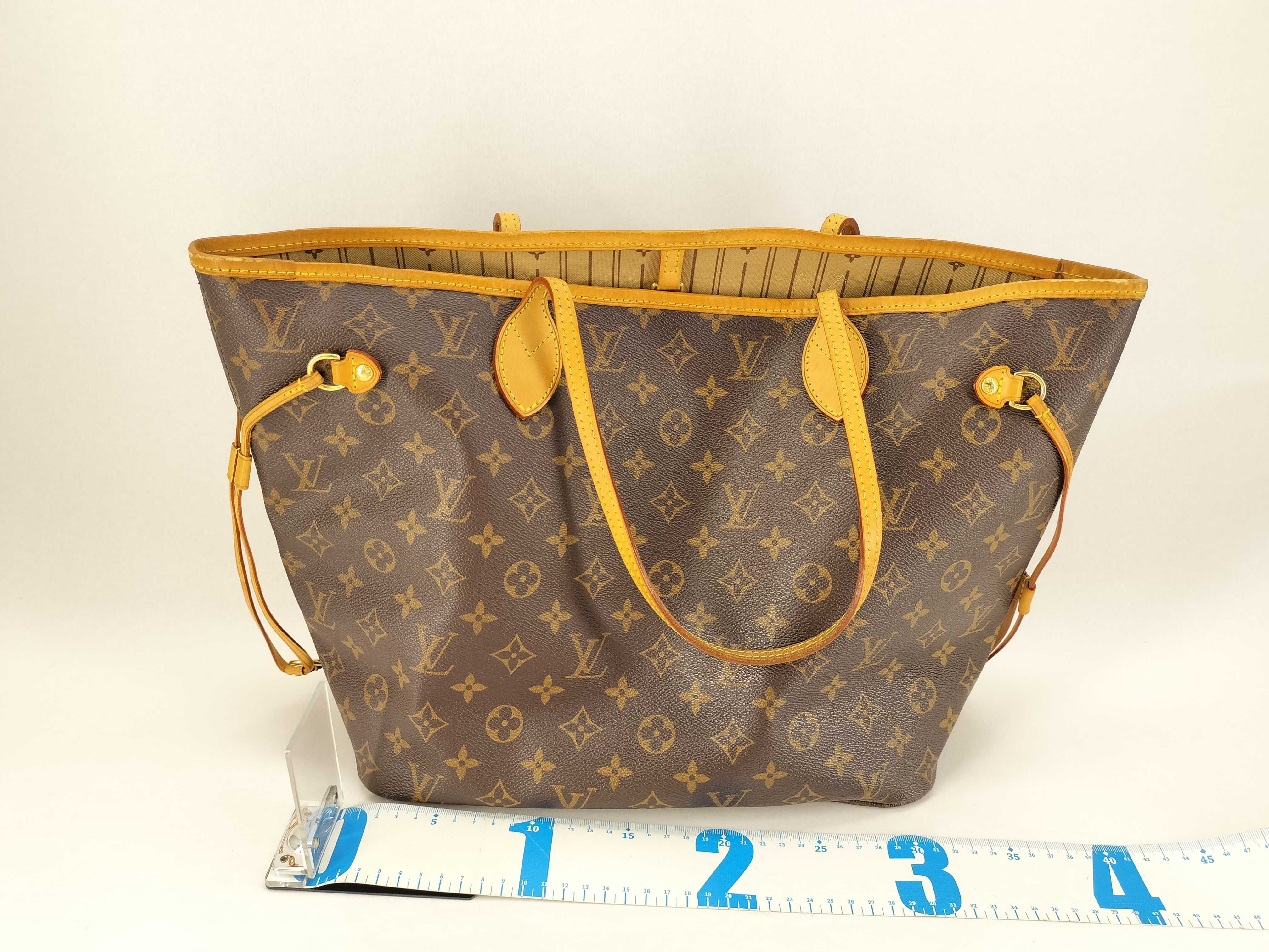 Monogram Neverfull MM Tote Bag — view 2