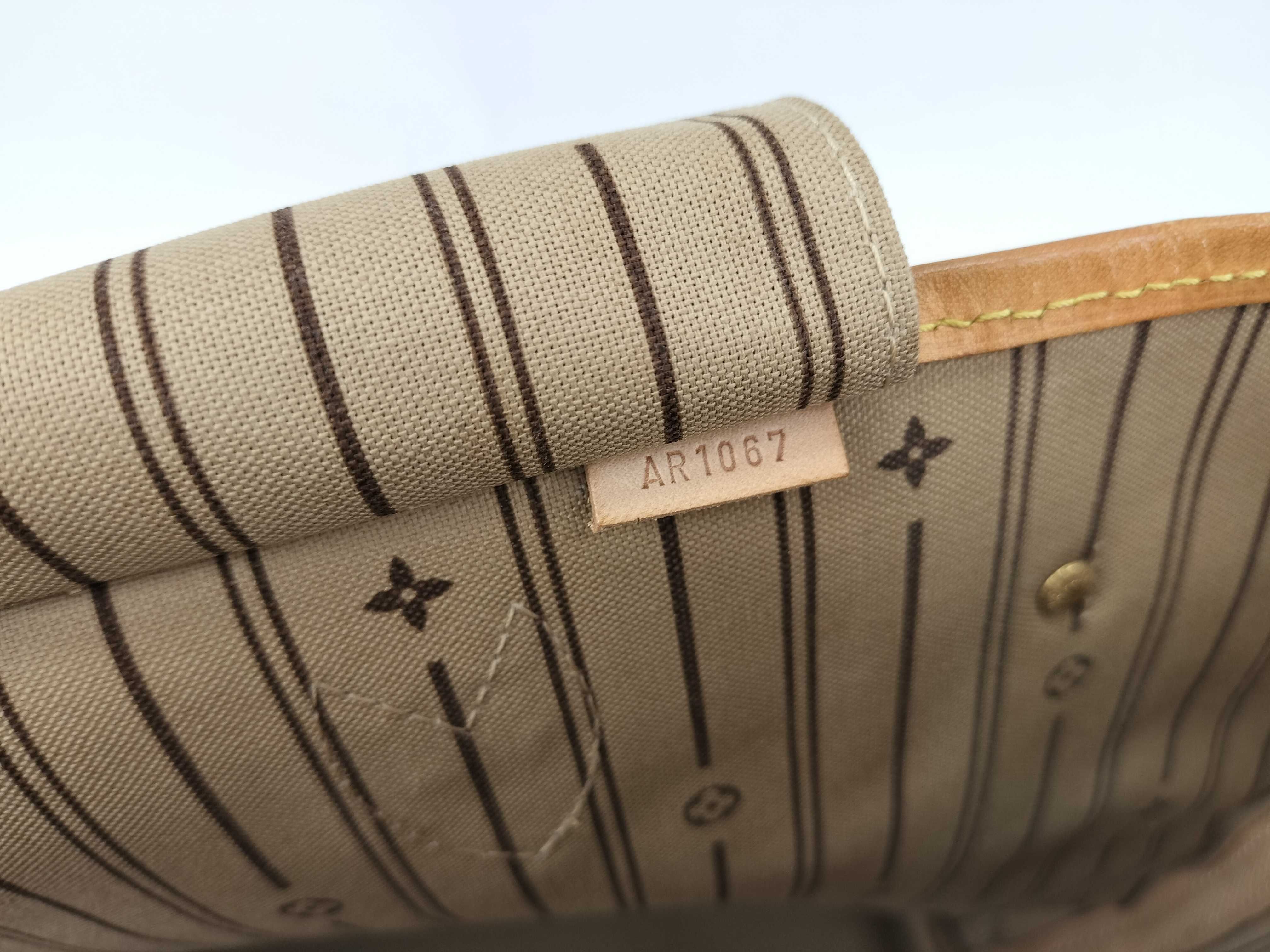 Monogram Neverfull MM Tote Bag — view 14