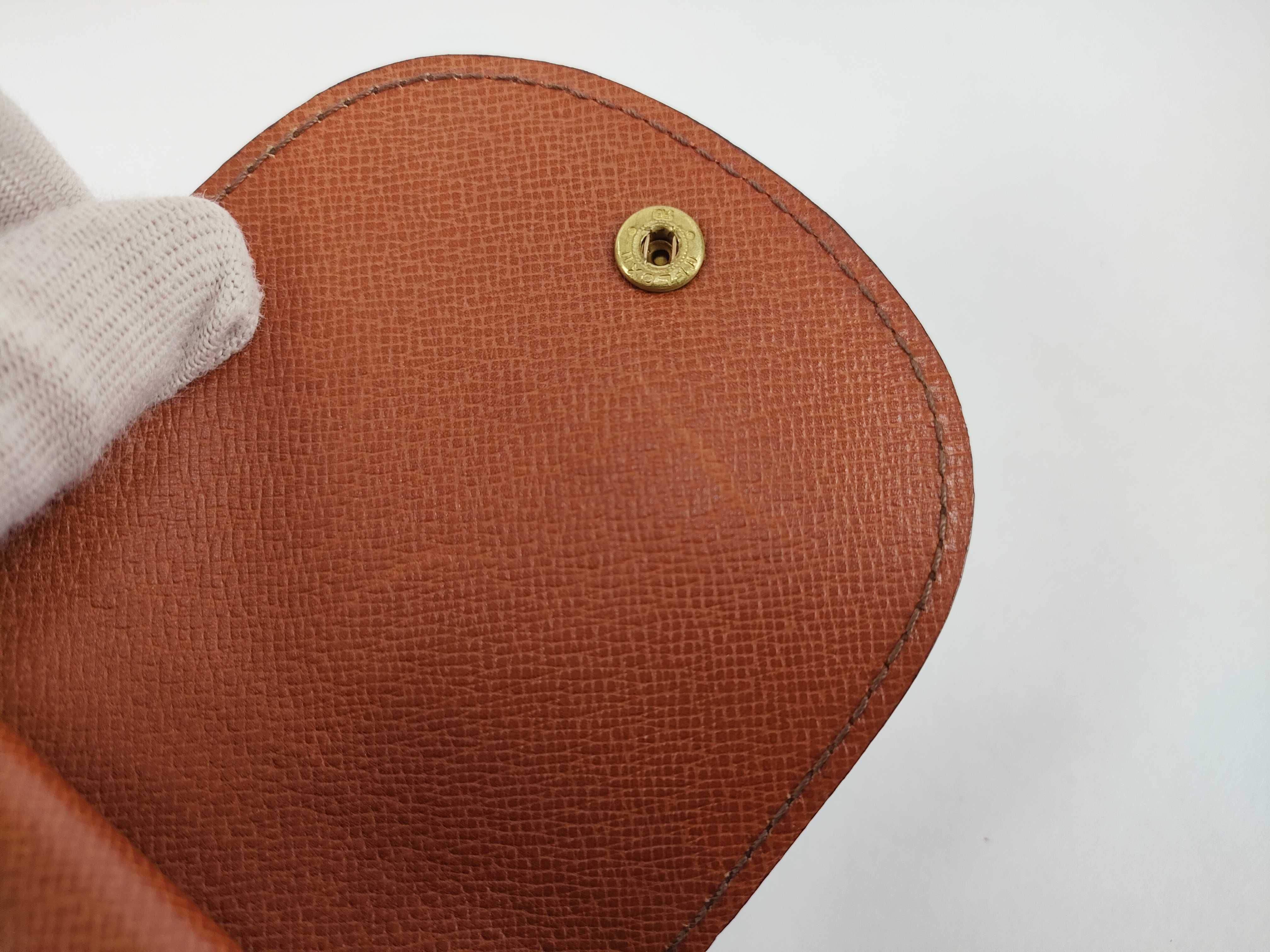Monogram M61970 Portemonnaie Coin Case — view 13