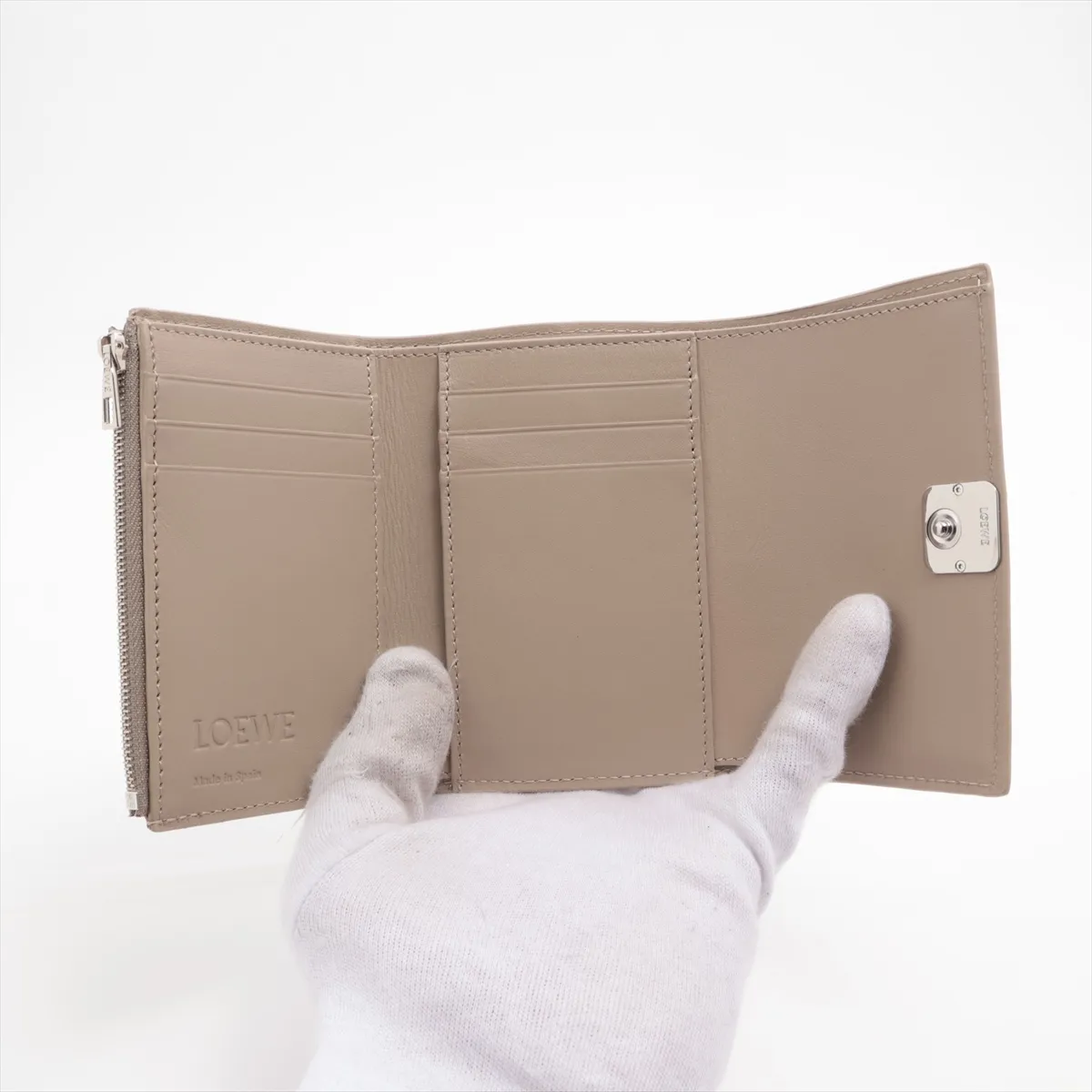 Vertical Anagram Small Vertical Wallet Leather Compact Wallet Beige — view 4