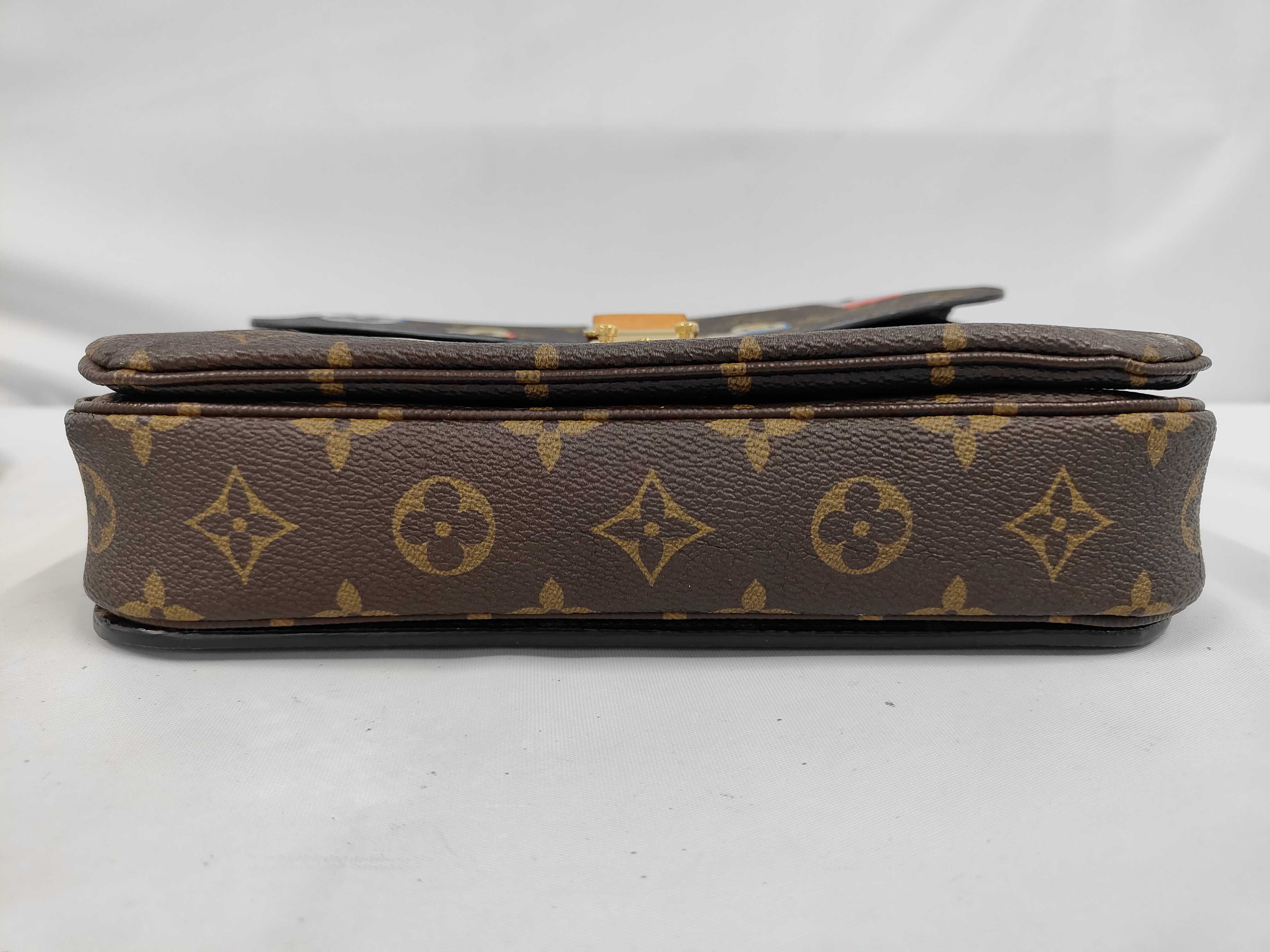 LV Louis Vuitton Shoulder Bag Handbag — view 3