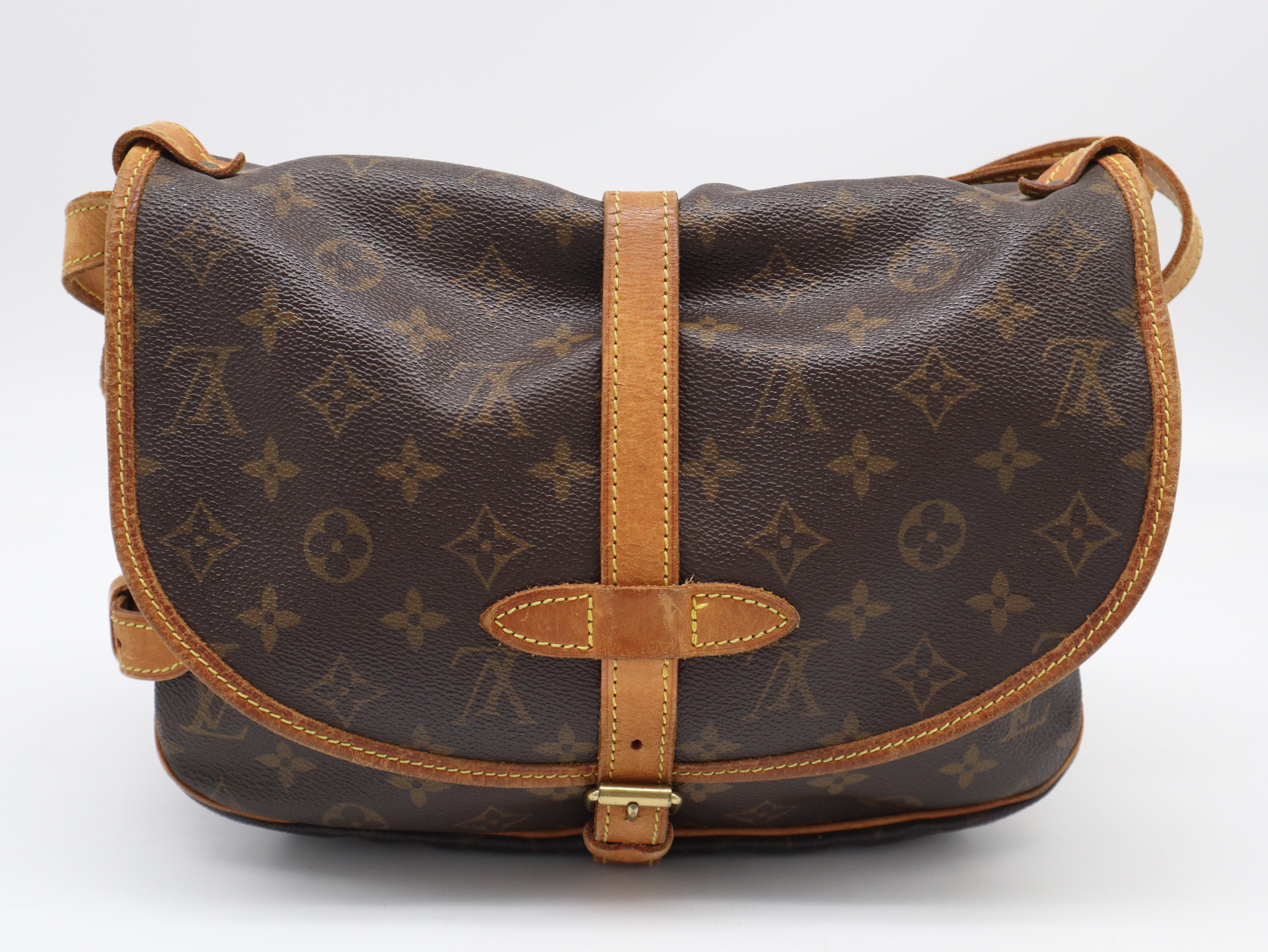 M42256 Monogram Saumur 30 Shoulder Bag — view 2