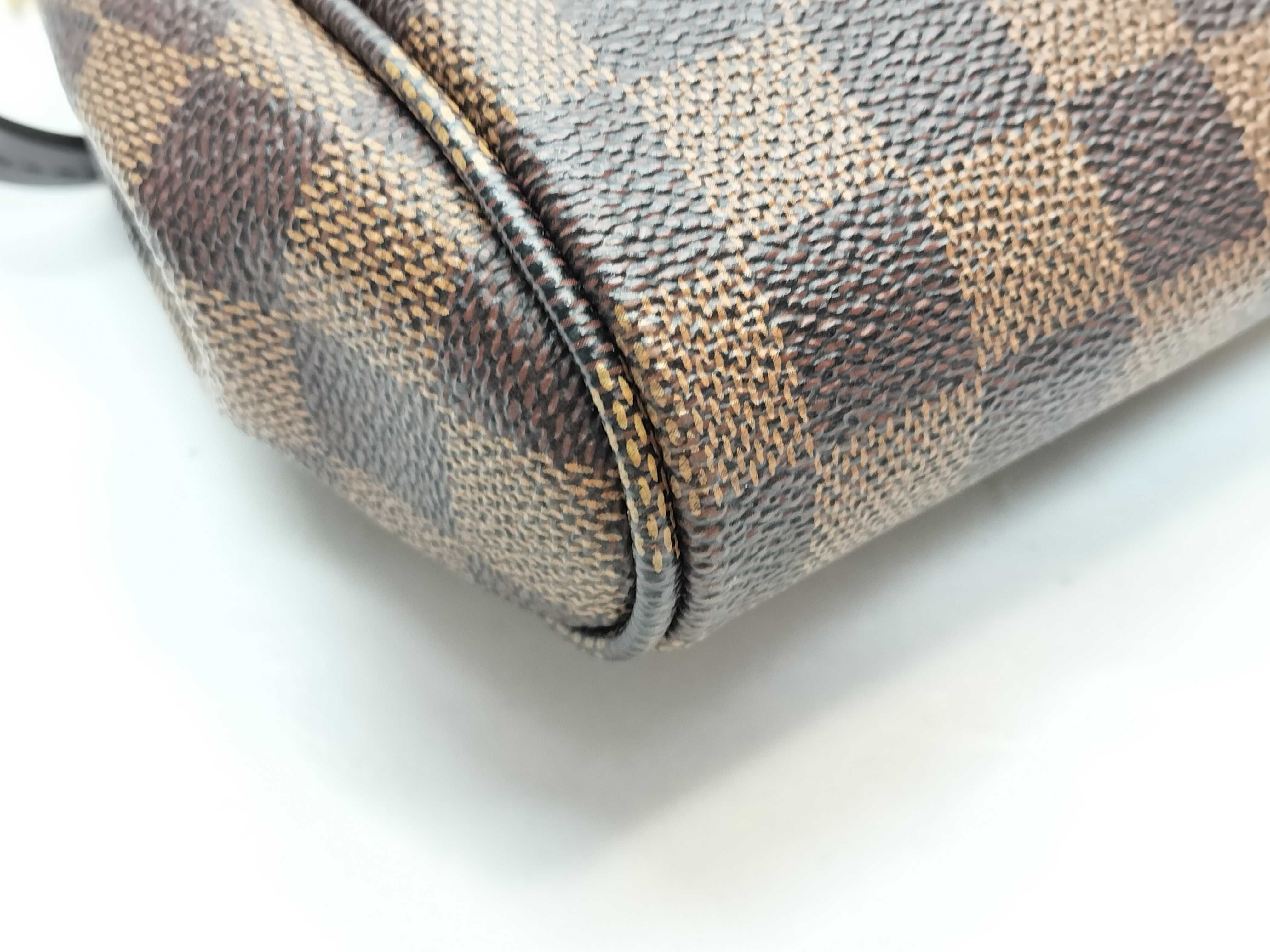 Damier N41129 Favorite MM Shoulder Bag — view 3