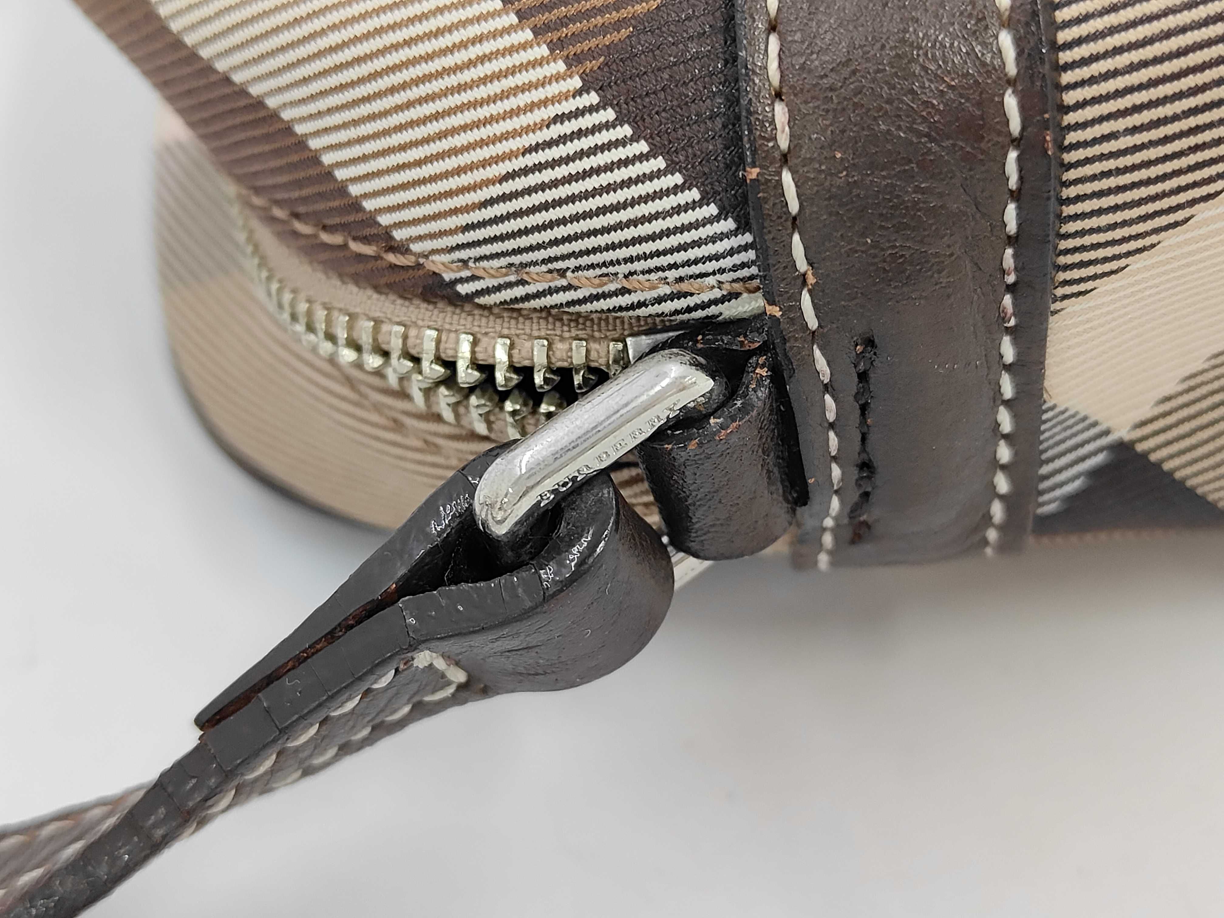 Blue Label Burberry Shoulder Bag — view 7