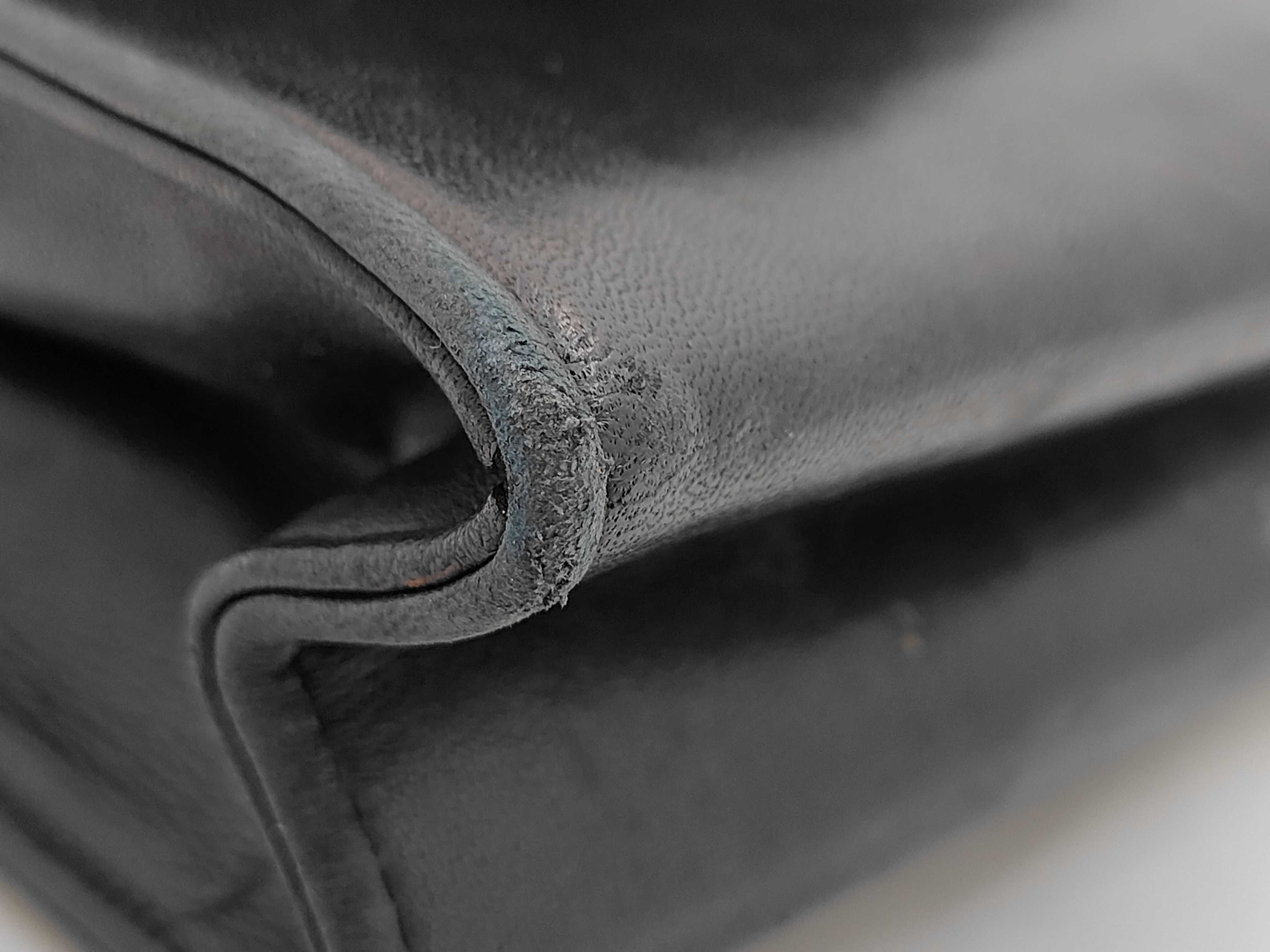 Chain Shoulder Bag — view 4