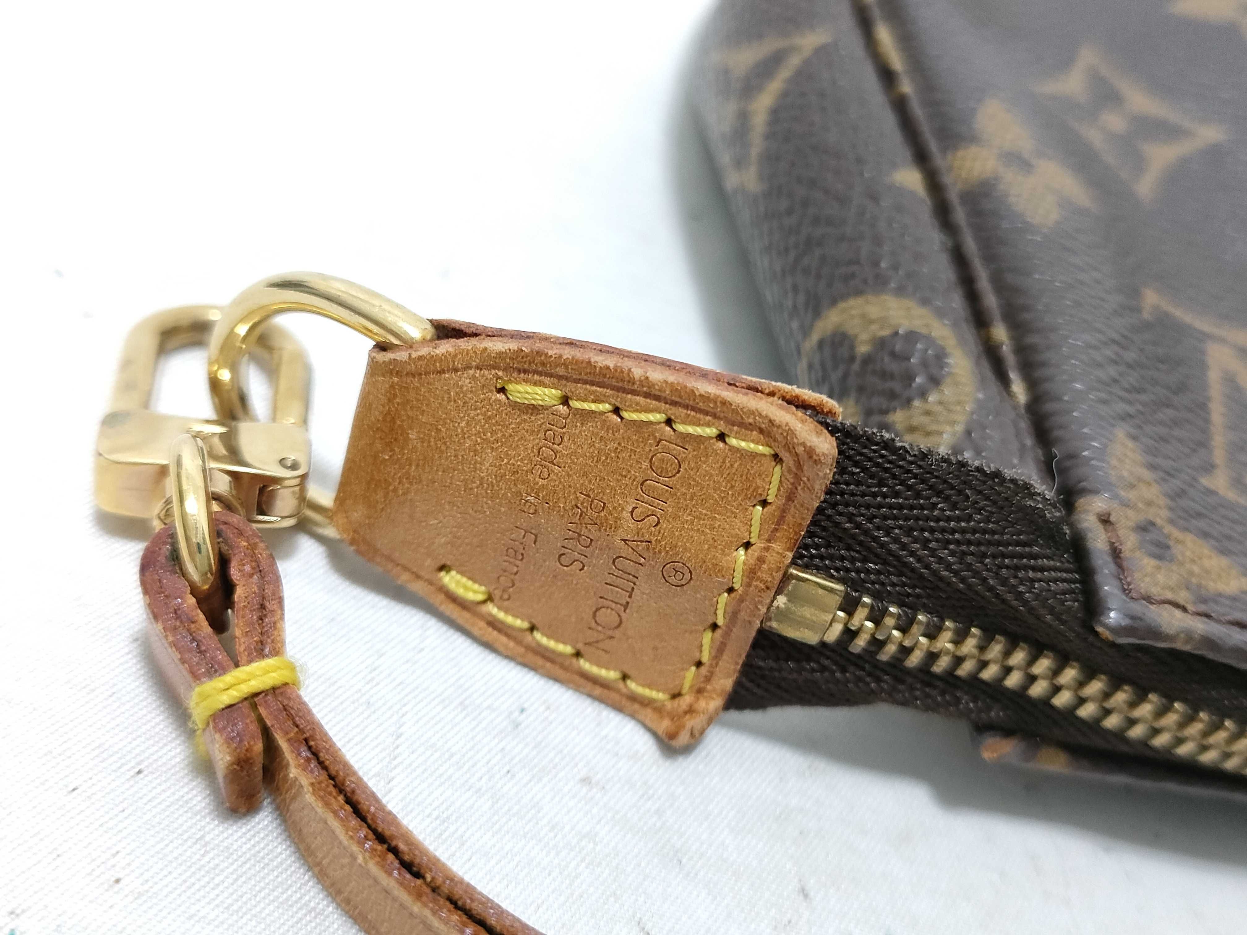 Monogram Accessoires (handle peeling) pouch — view 11
