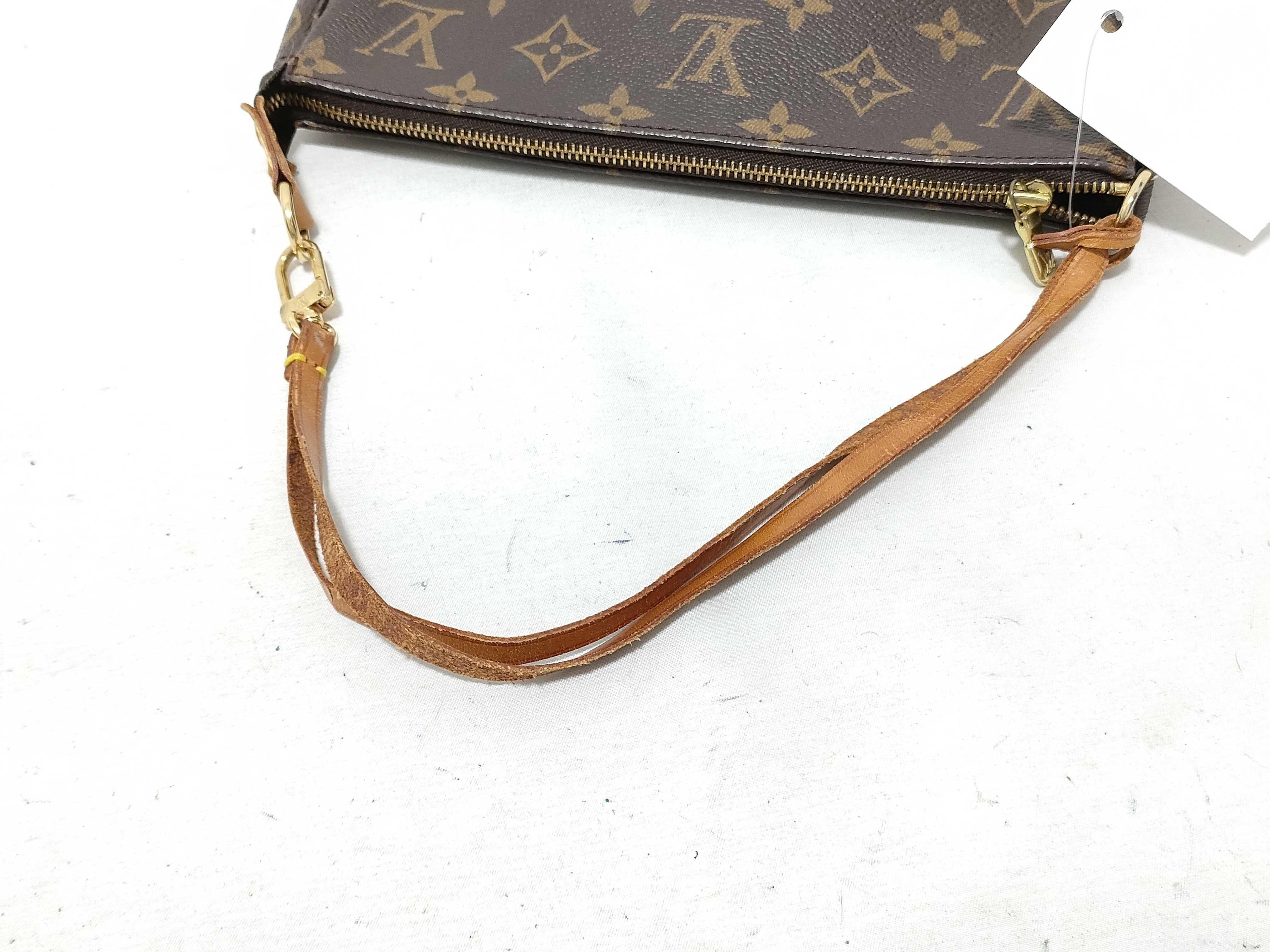 Monogram Accessoires (handle peeling) pouch — view 3
