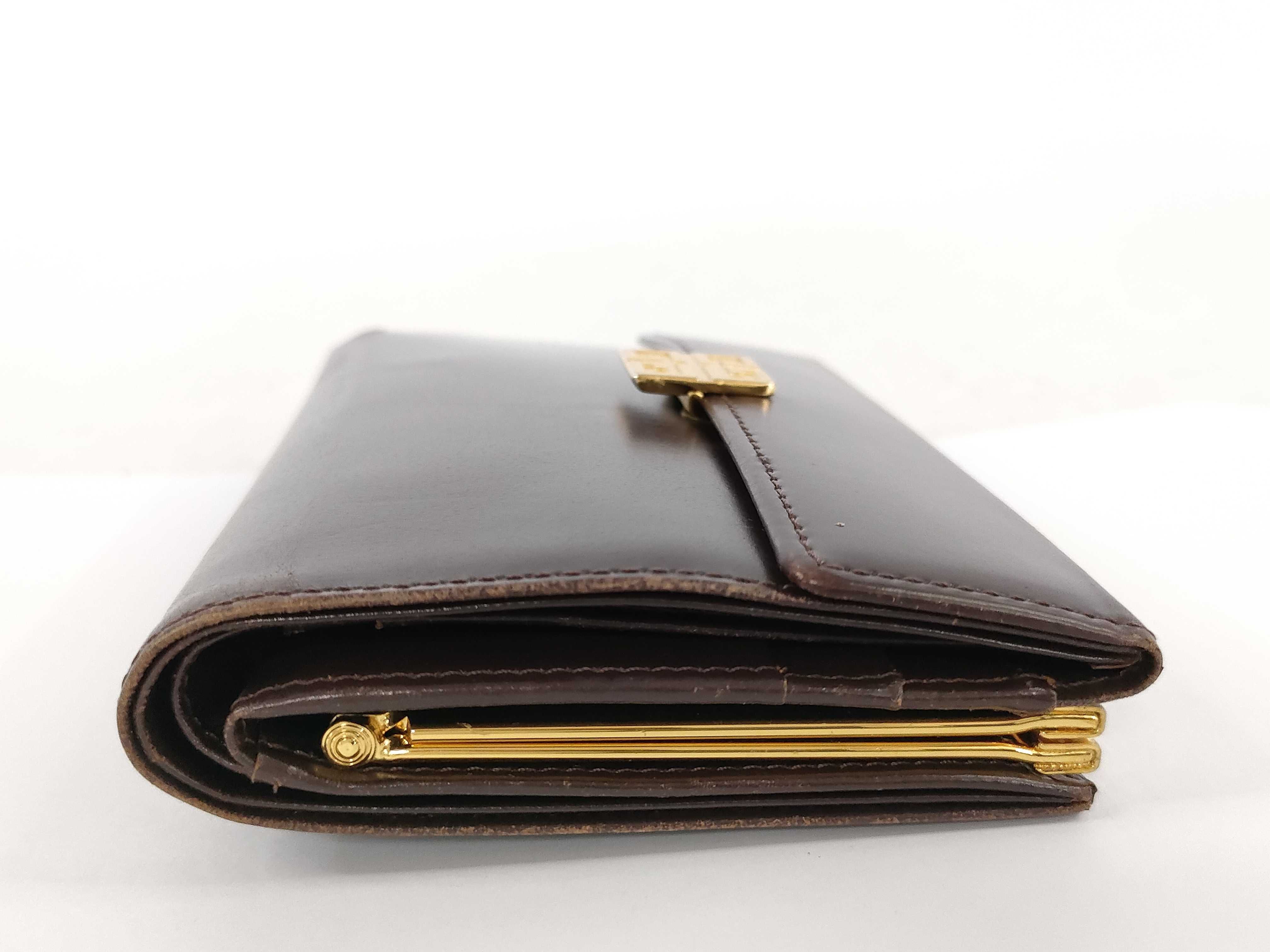 wallet — view 4
