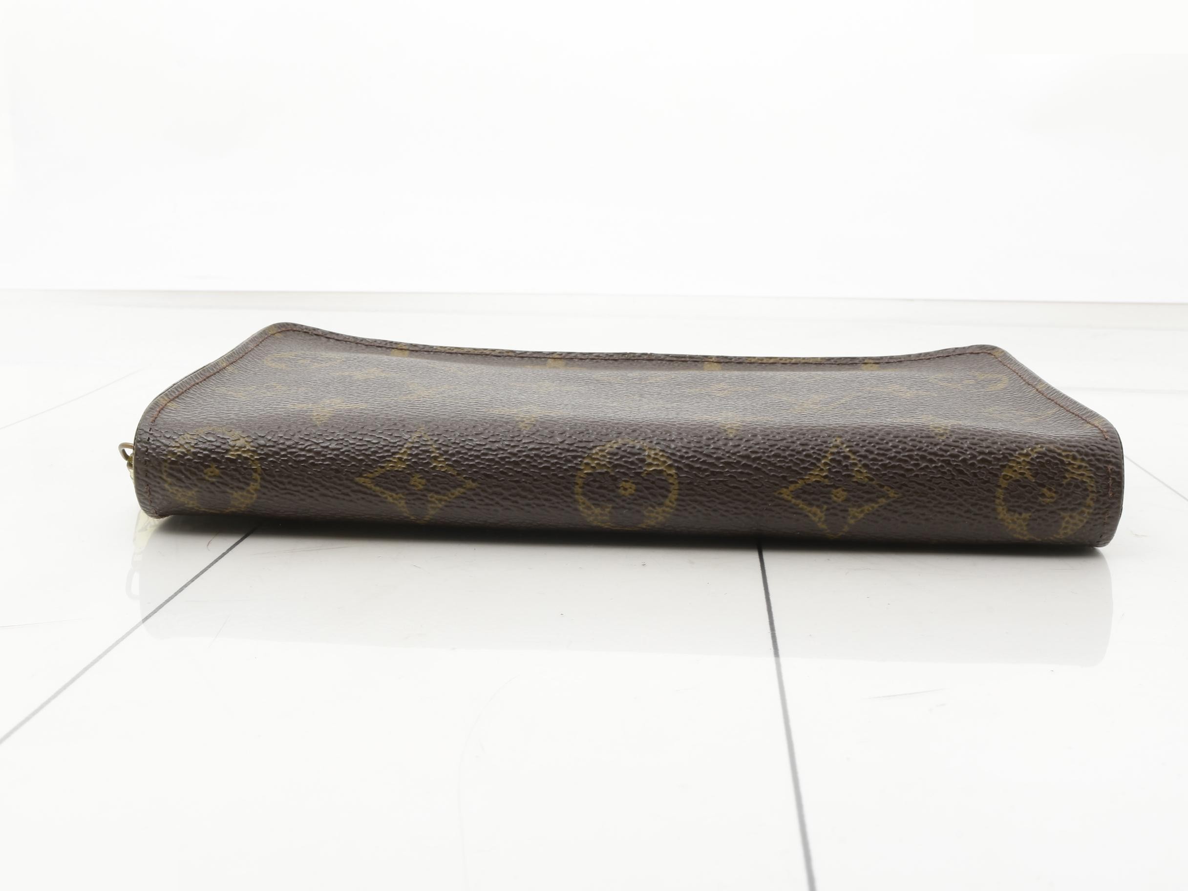 wallet — view 3