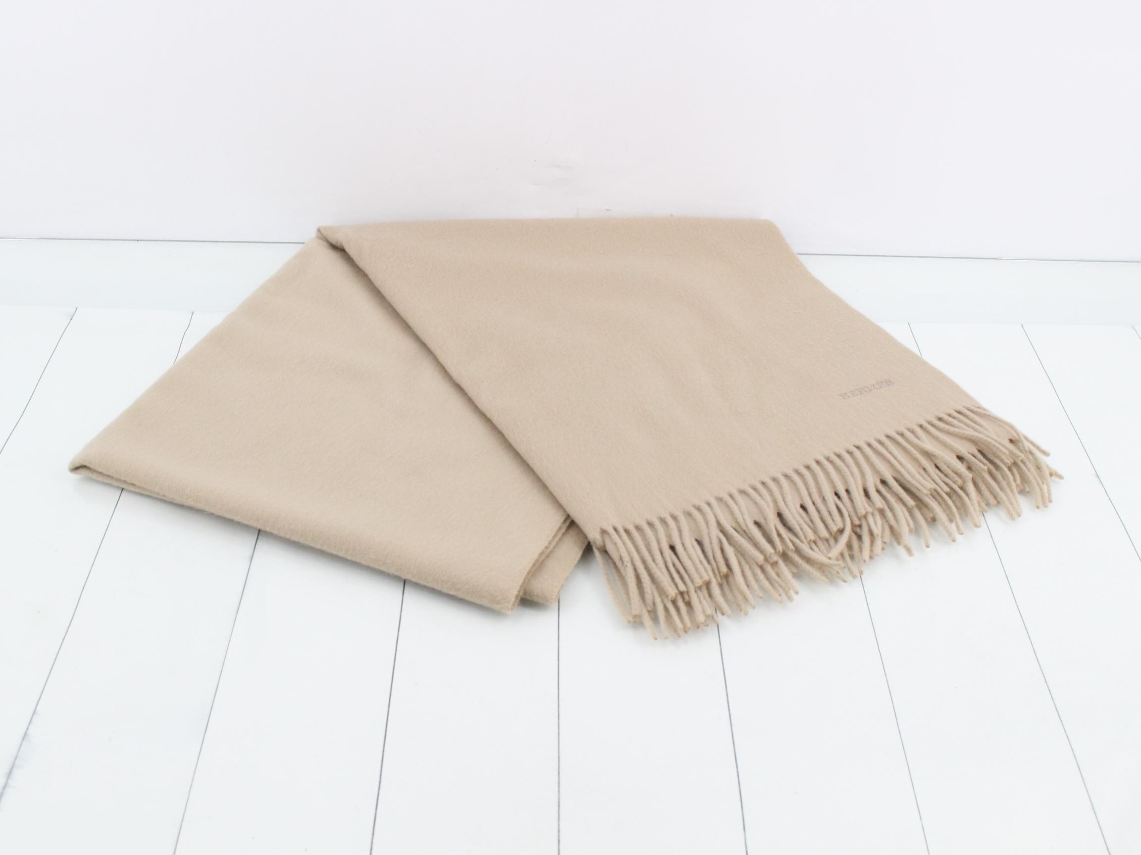 100% Cashmere Large Stole/Shawl with Fringe — view 2