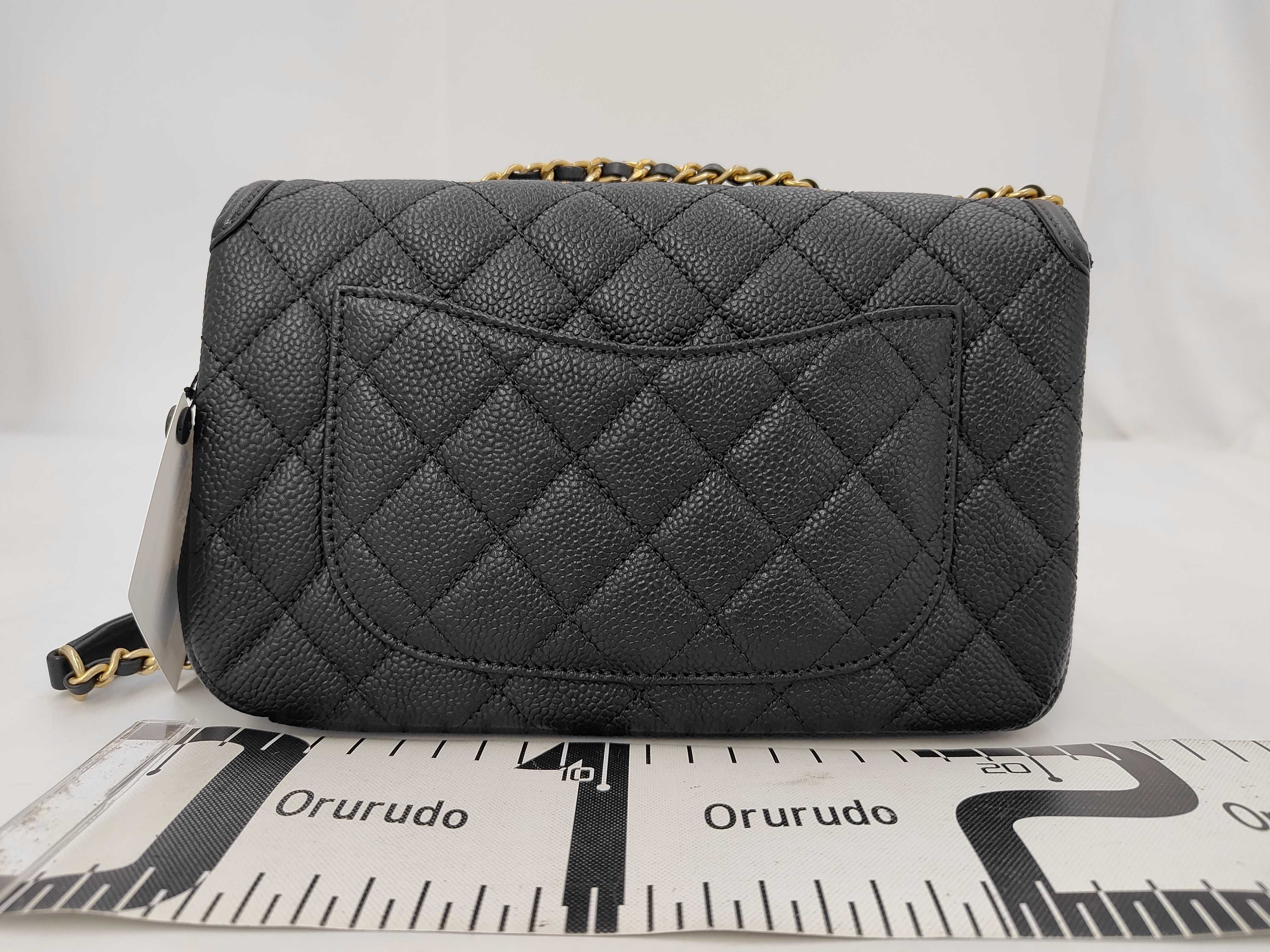 Black Quilted Calfskin Medium Filigree Shoulder Bag (No. 24) with Card — view 2