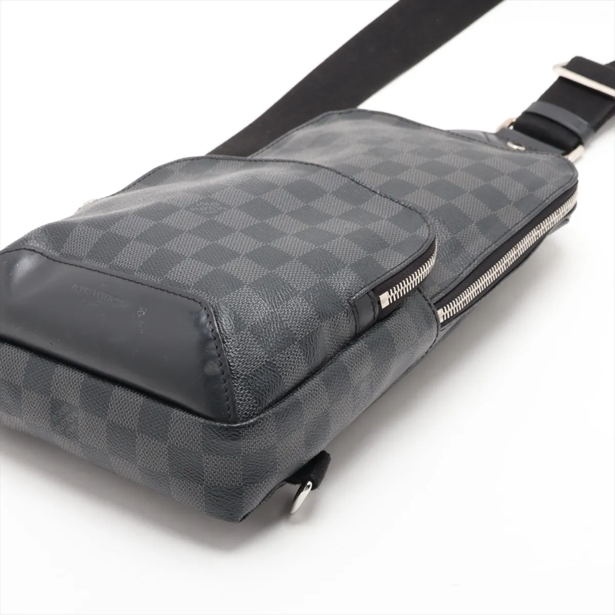 Damier Graphite Avenue Sling Bag N41719 CA1119 Black — view 3