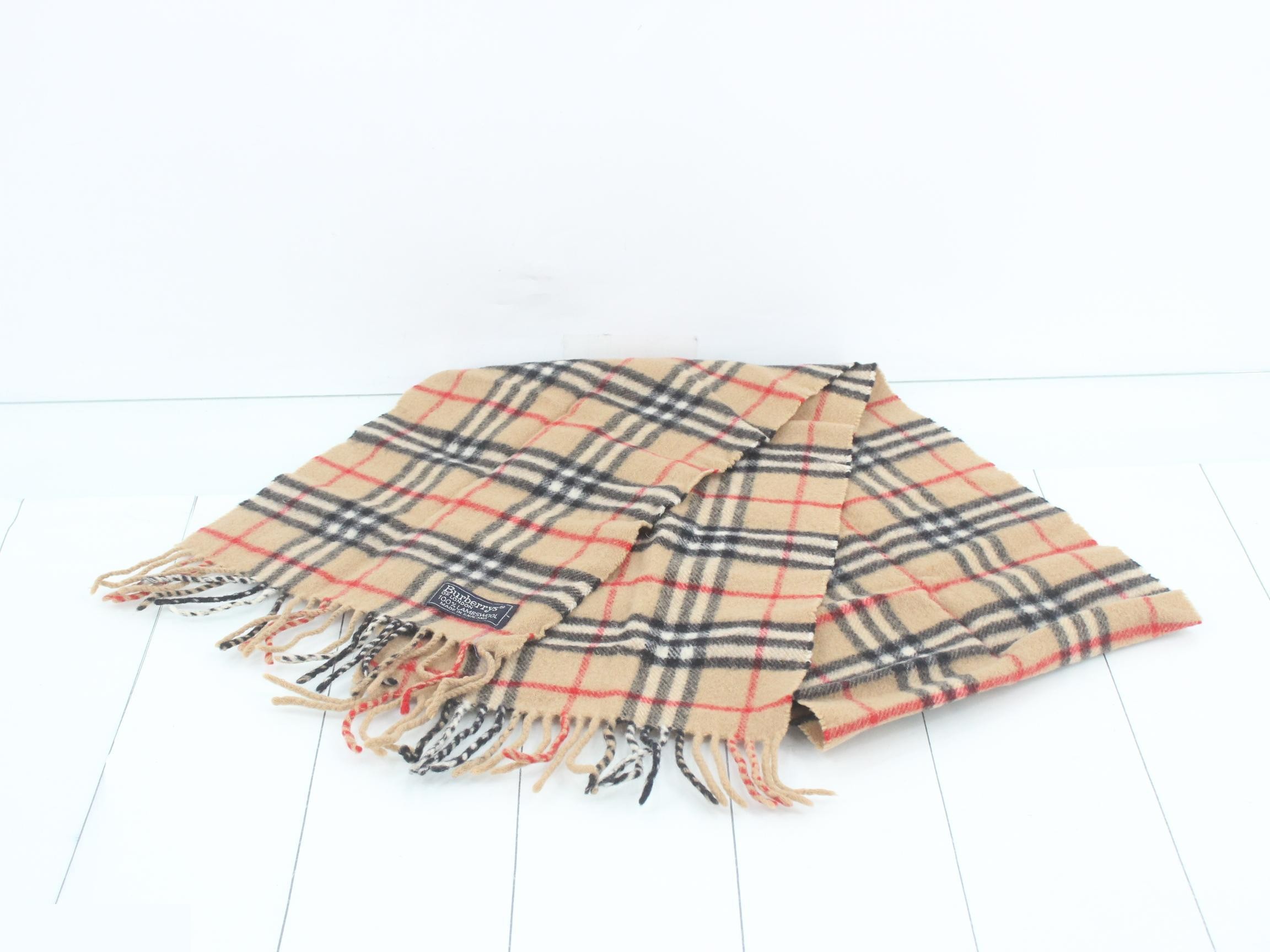 Other lines: Small items, accessories, and scarves — view 2