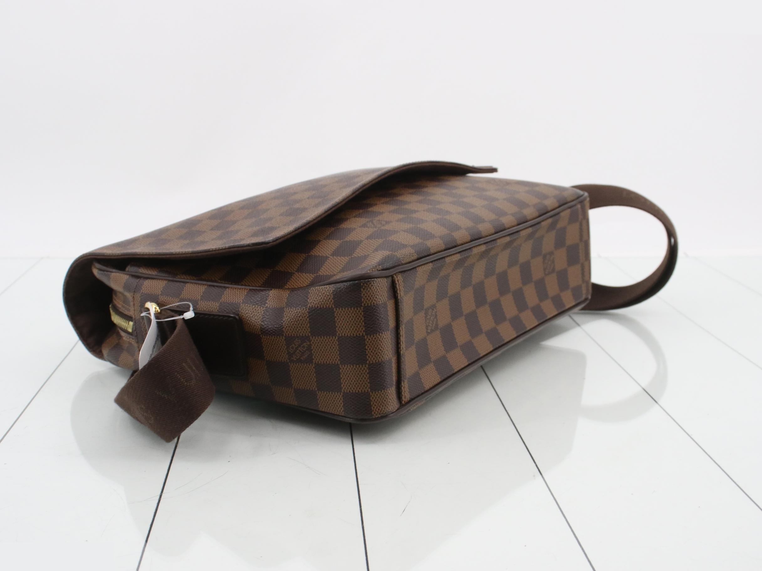 Damier Shelton MM Shoulder Bag — view 5