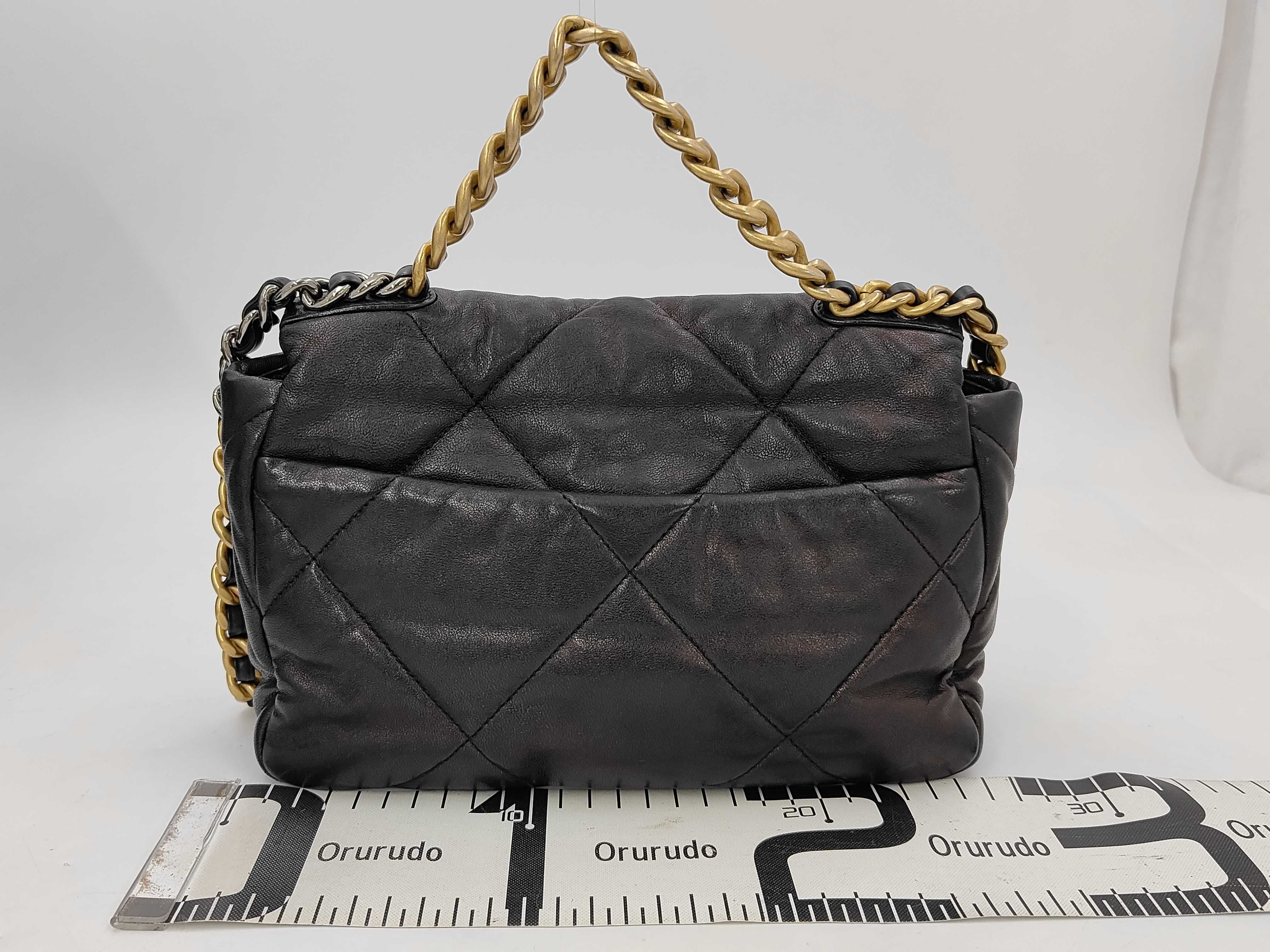 19 Lambskin Gold Hardware Chain Shoulder Bag, Card & Seal Serial Number 29, Black Shoulder Bag — view 2