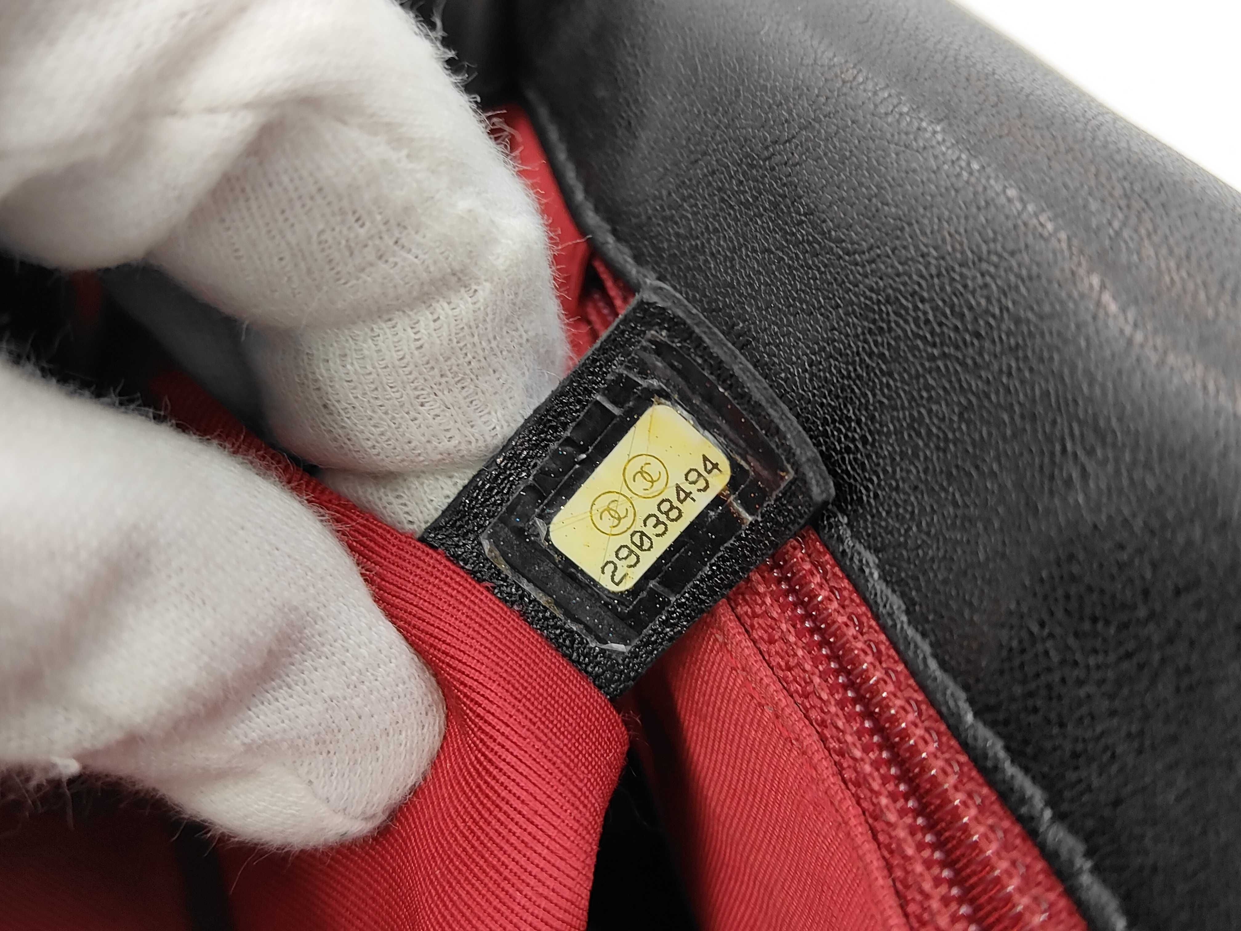 19 Lambskin Gold Hardware Chain Shoulder Bag, Card & Seal Serial Number 29, Black Shoulder Bag — view 11