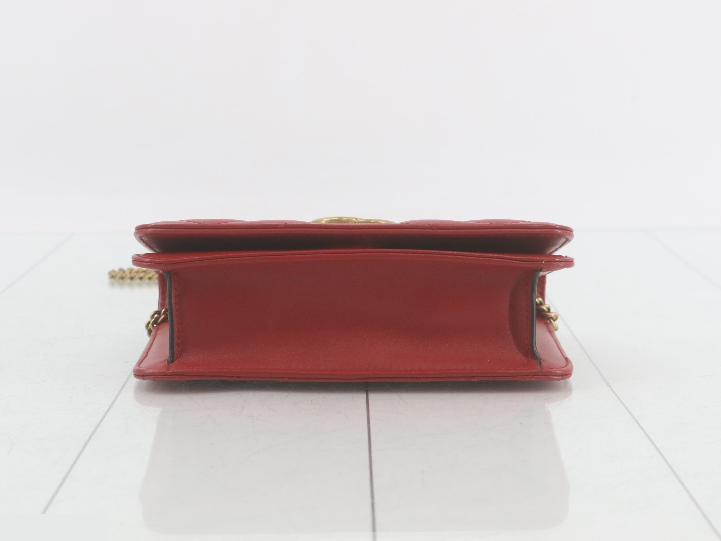 GG Marmont Chain Shoulder Bag, Calfskin, Red — view 3
