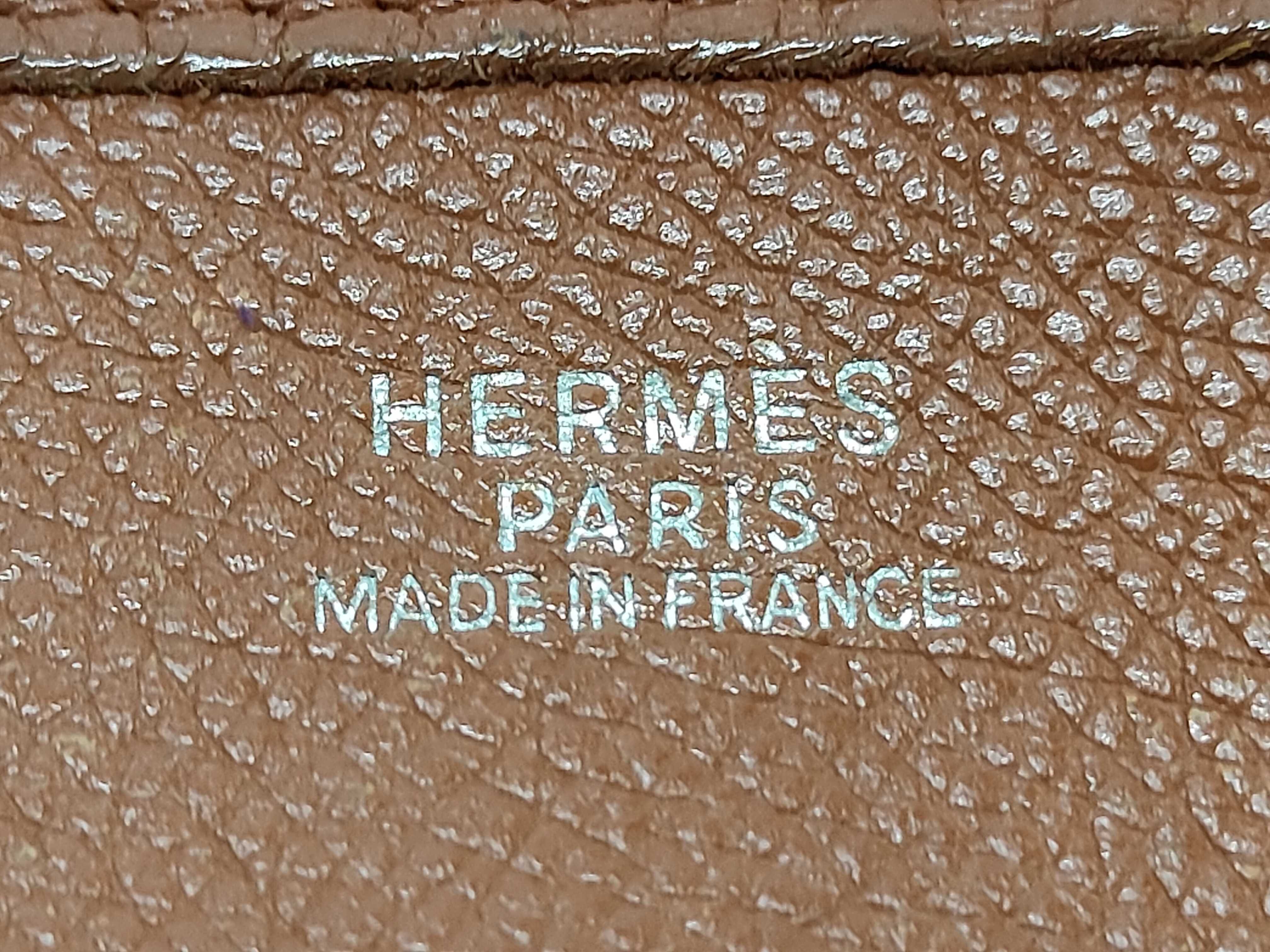 Evelyne PM Taurillon Shoulder Bag — view 11