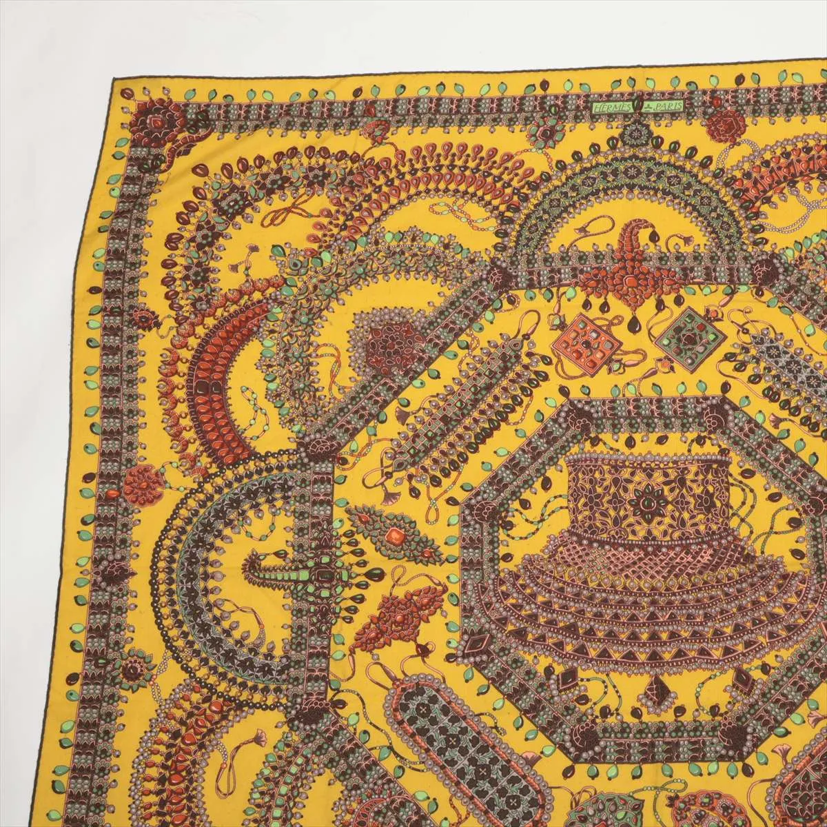 CARREGE ENT PARURES DES MAHARAJAS Maharaja's Accessories Stole Cashmere x Silk Yellow Threading Fuzzing Thread — view 2