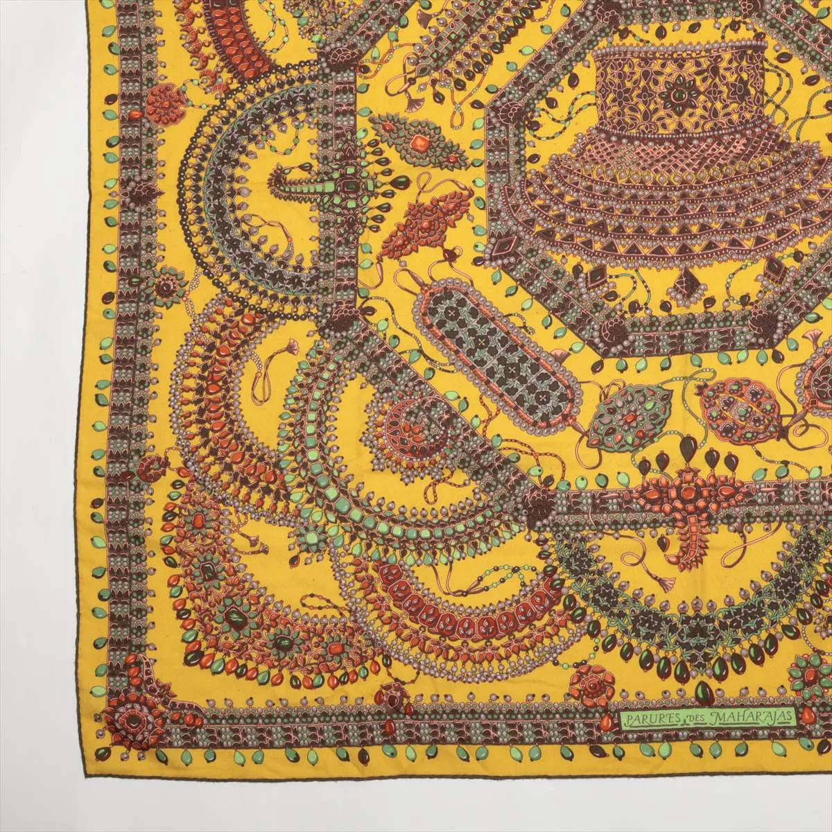 CARREGE ENT PARURES DES MAHARAJAS Maharaja's Accessories Stole Cashmere x Silk Yellow Threading Fuzzing Thread — view 5