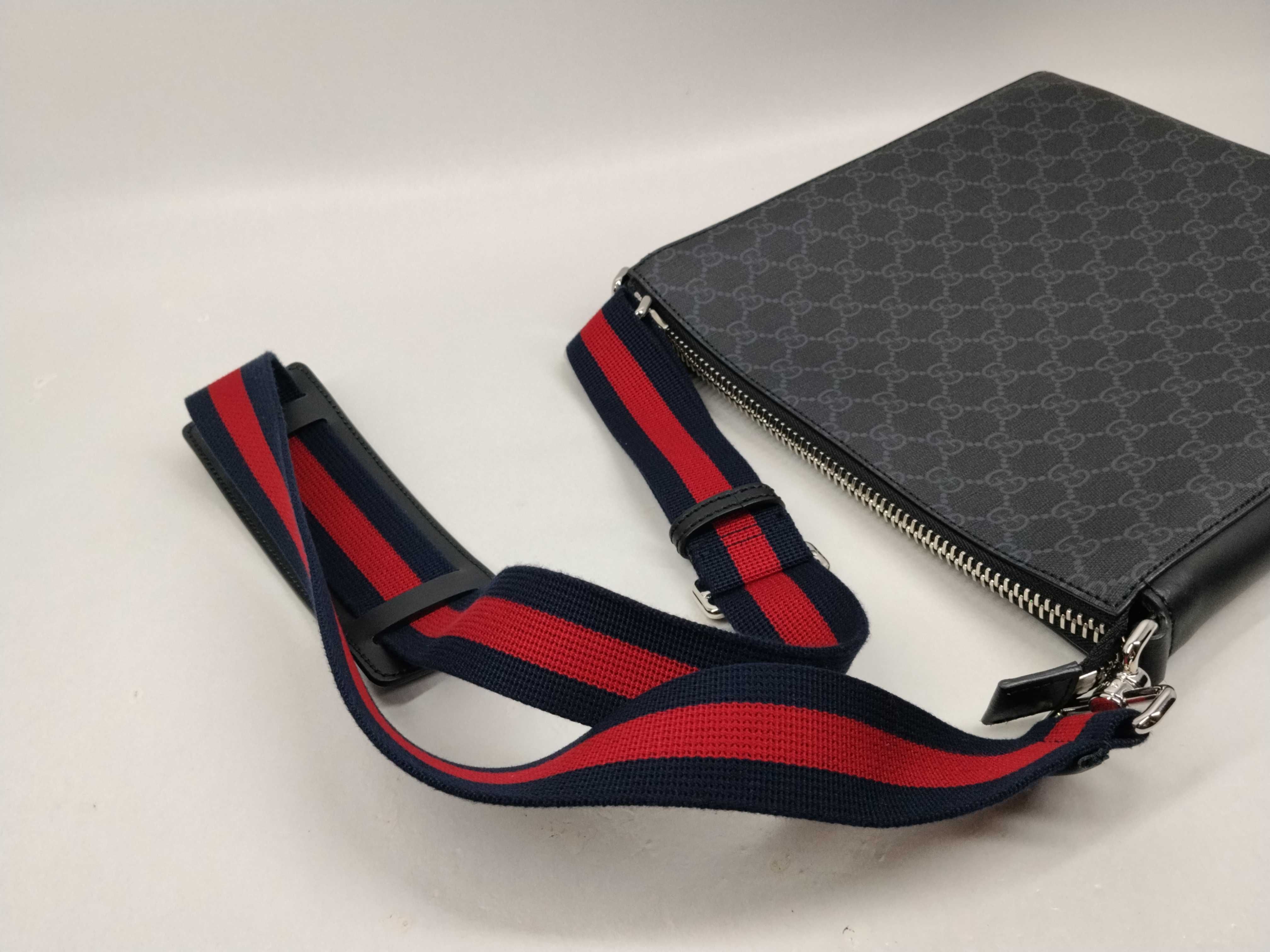 GG Supreme Sherry 474137 Shoulder Bag — view 6