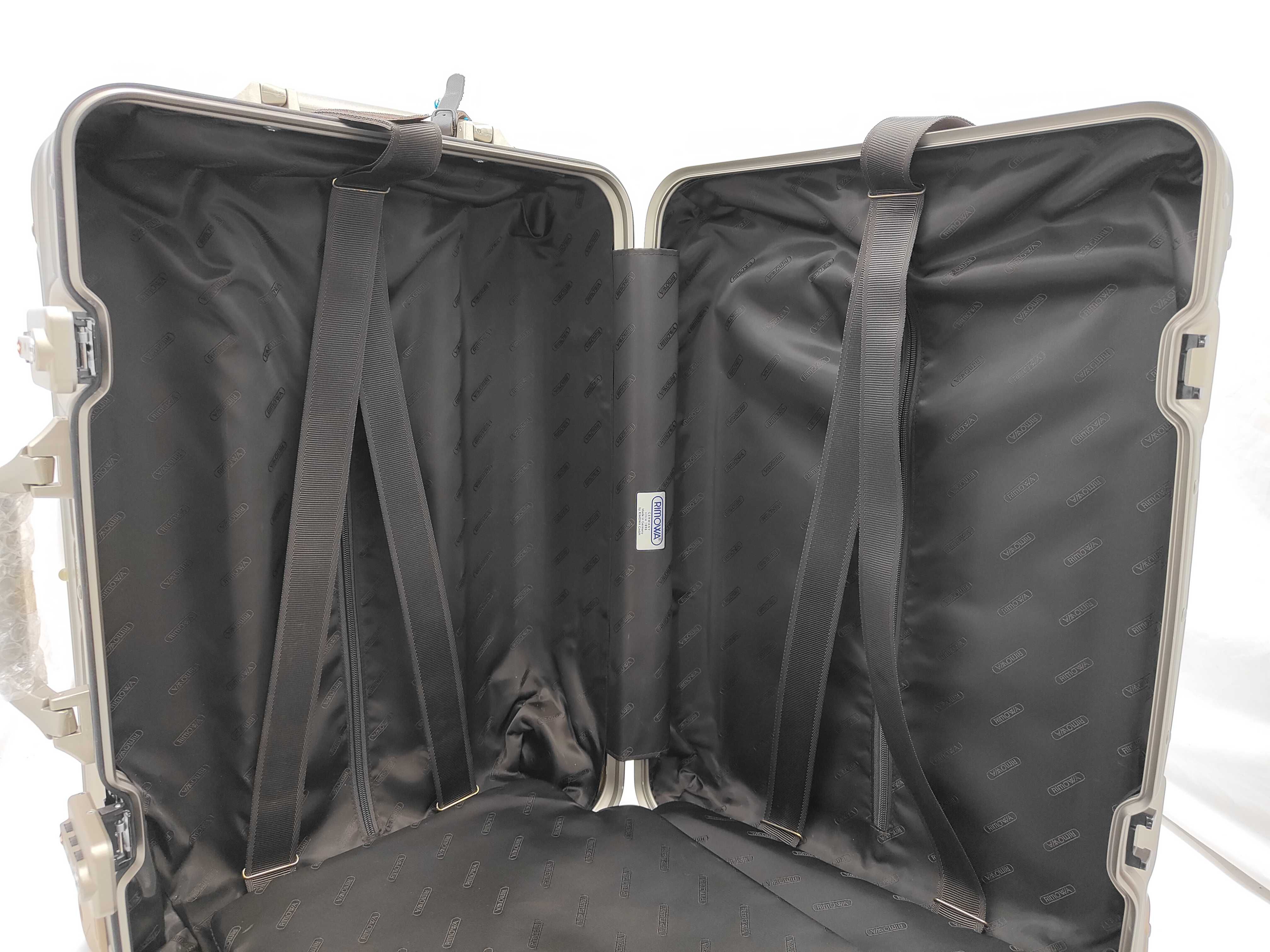 carry-on bag — view 9