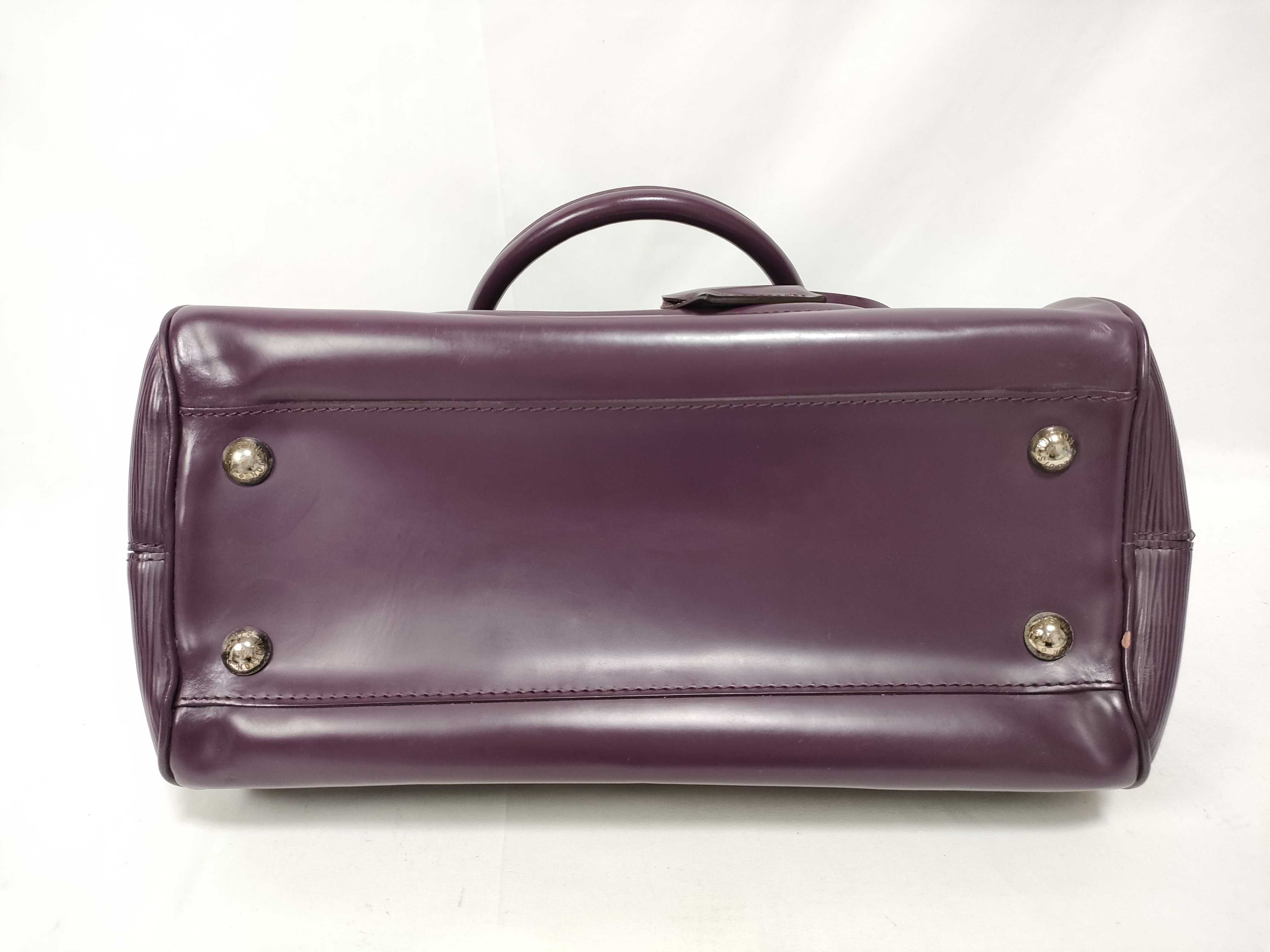 Epi Leather Montaigne PM Cassis Shoulder Bag Purple Handbag — view 3