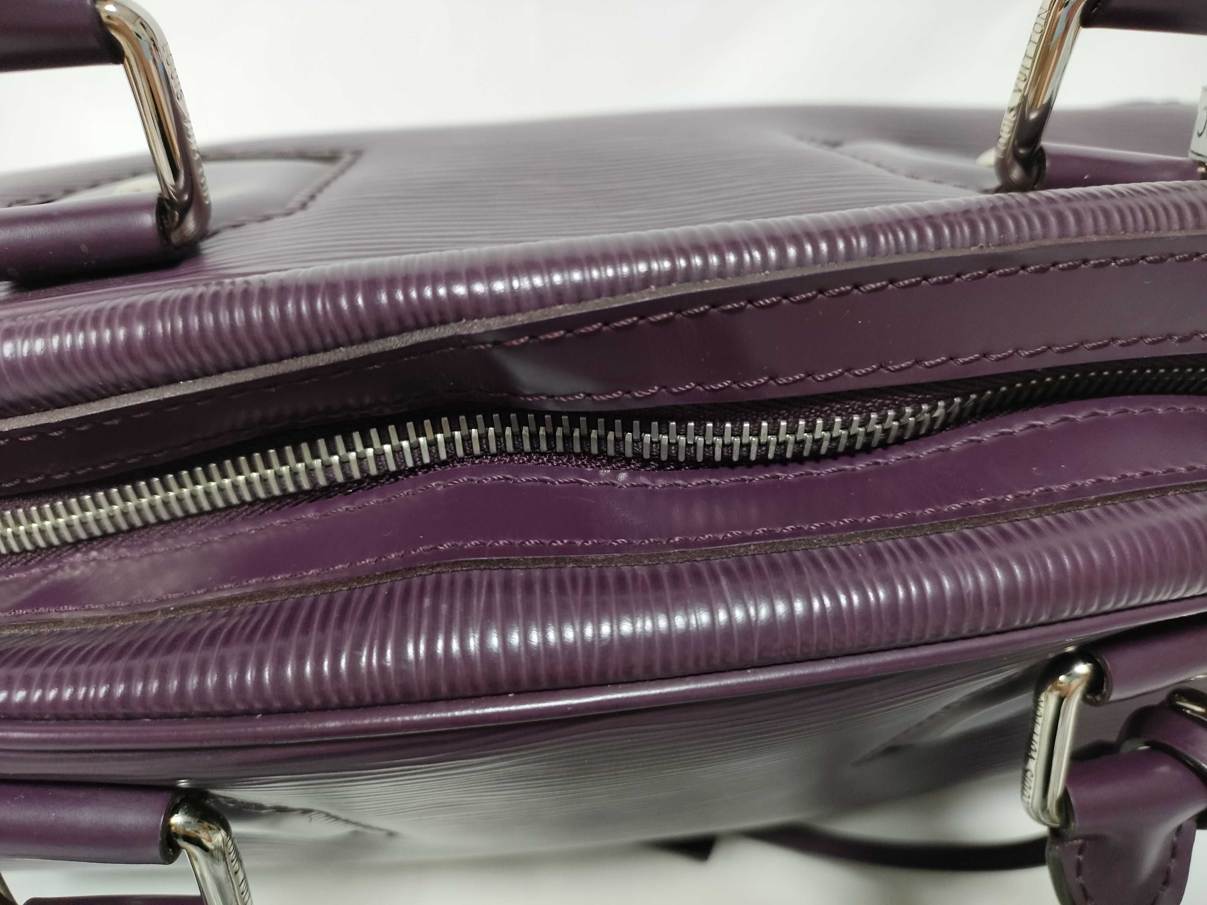 Epi Leather Montaigne PM Cassis Shoulder Bag Purple Handbag — view 10