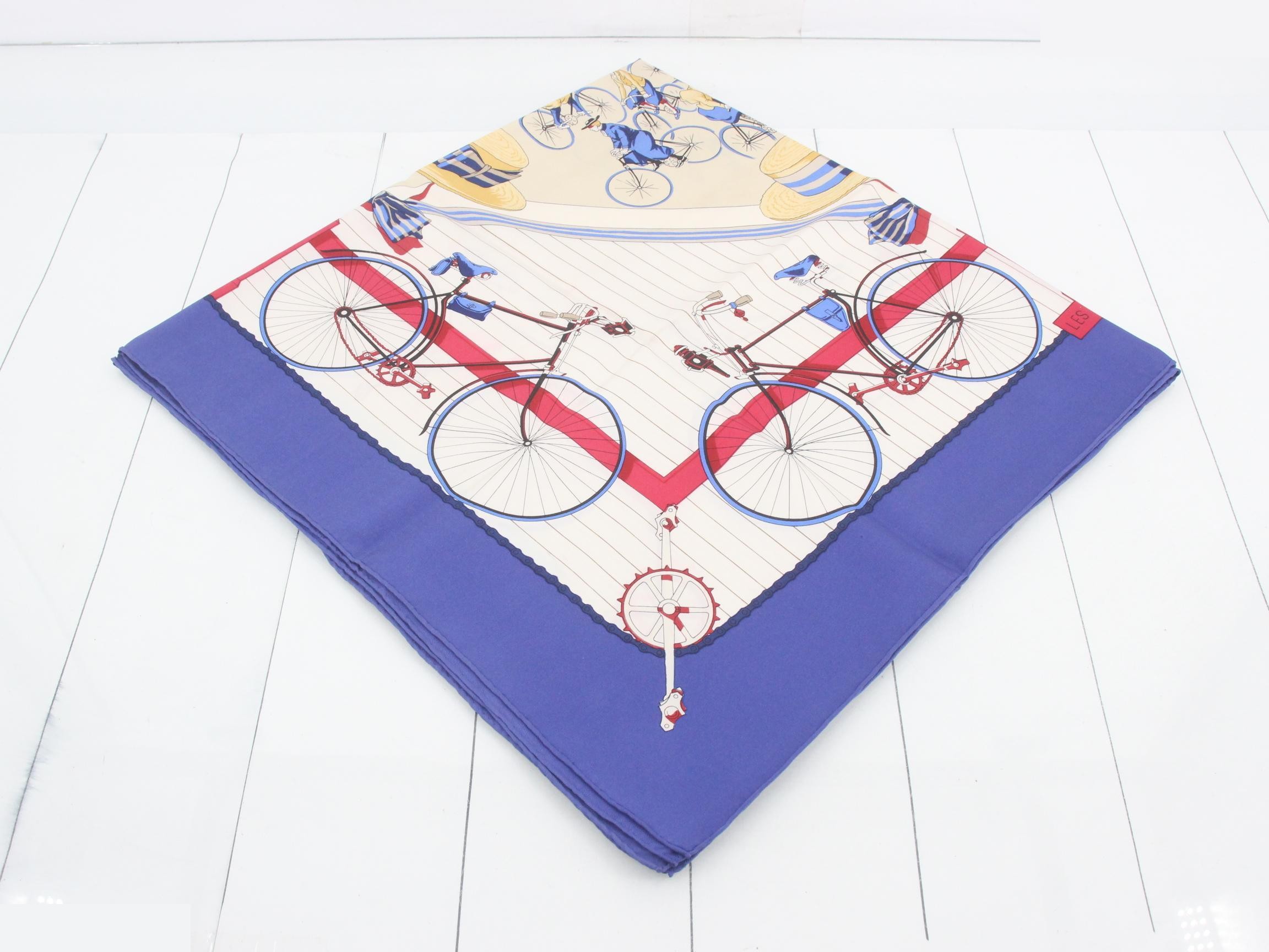 Carre 90 LES BECANES Bicycle 100% Silk — view 2