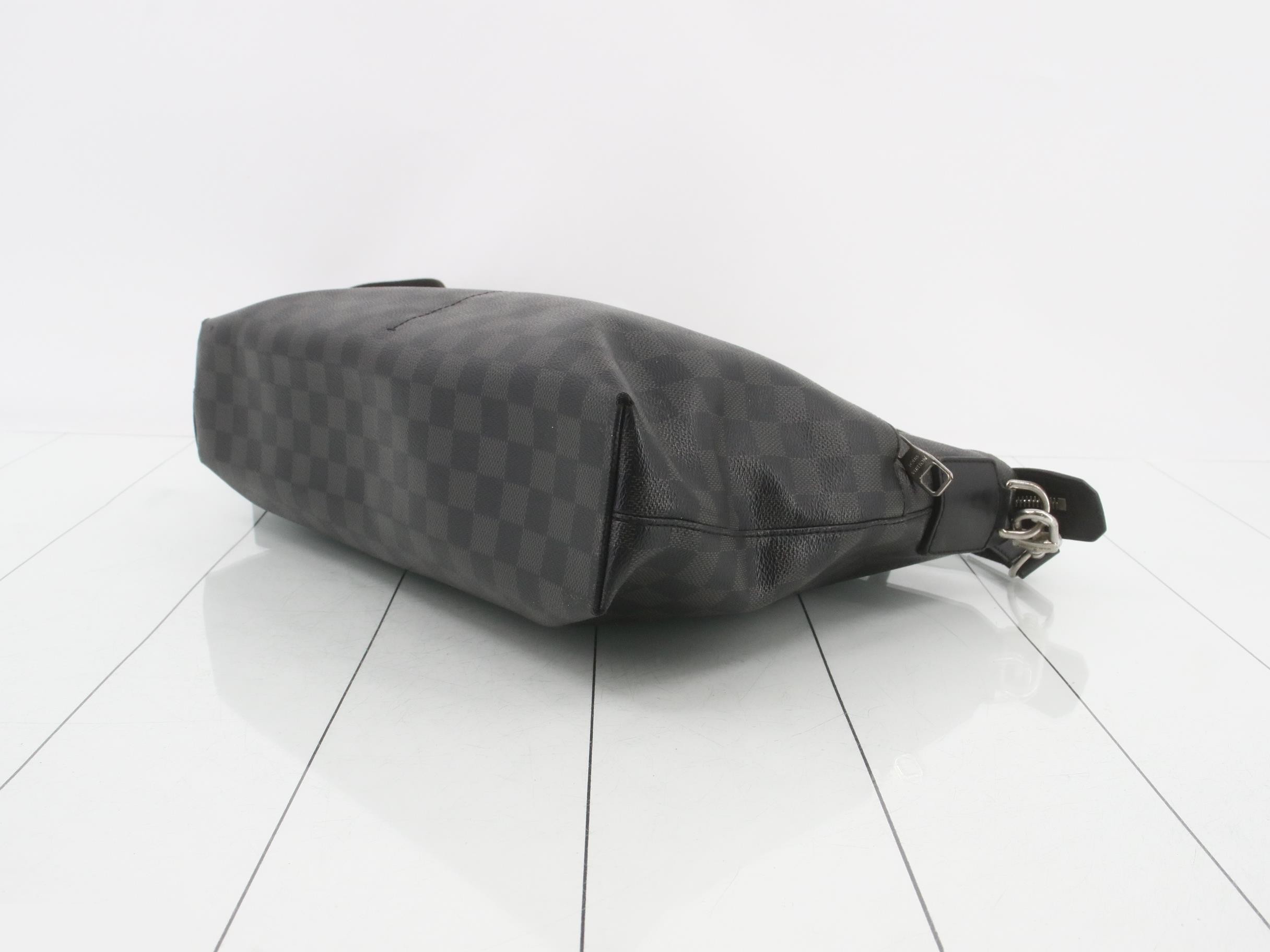 Graphite 7DW — view 6