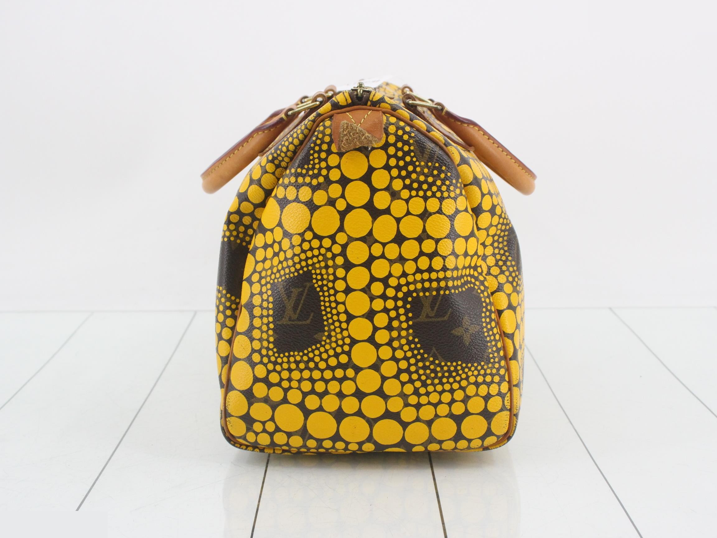 LV Speedy 30 Handbag — view 3