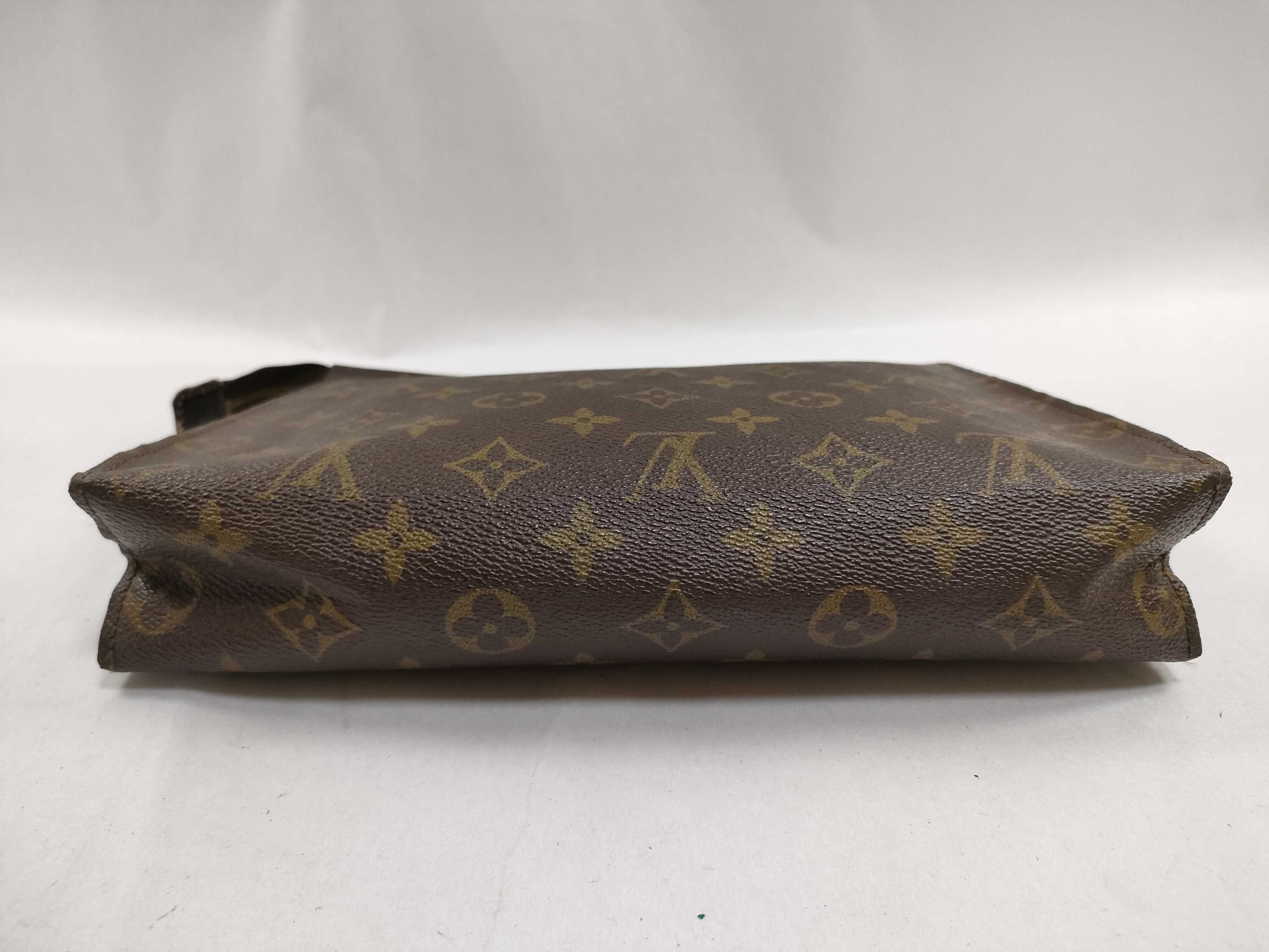 Monogram Pochette Toilette 26 M47542 Second Bag — view 4