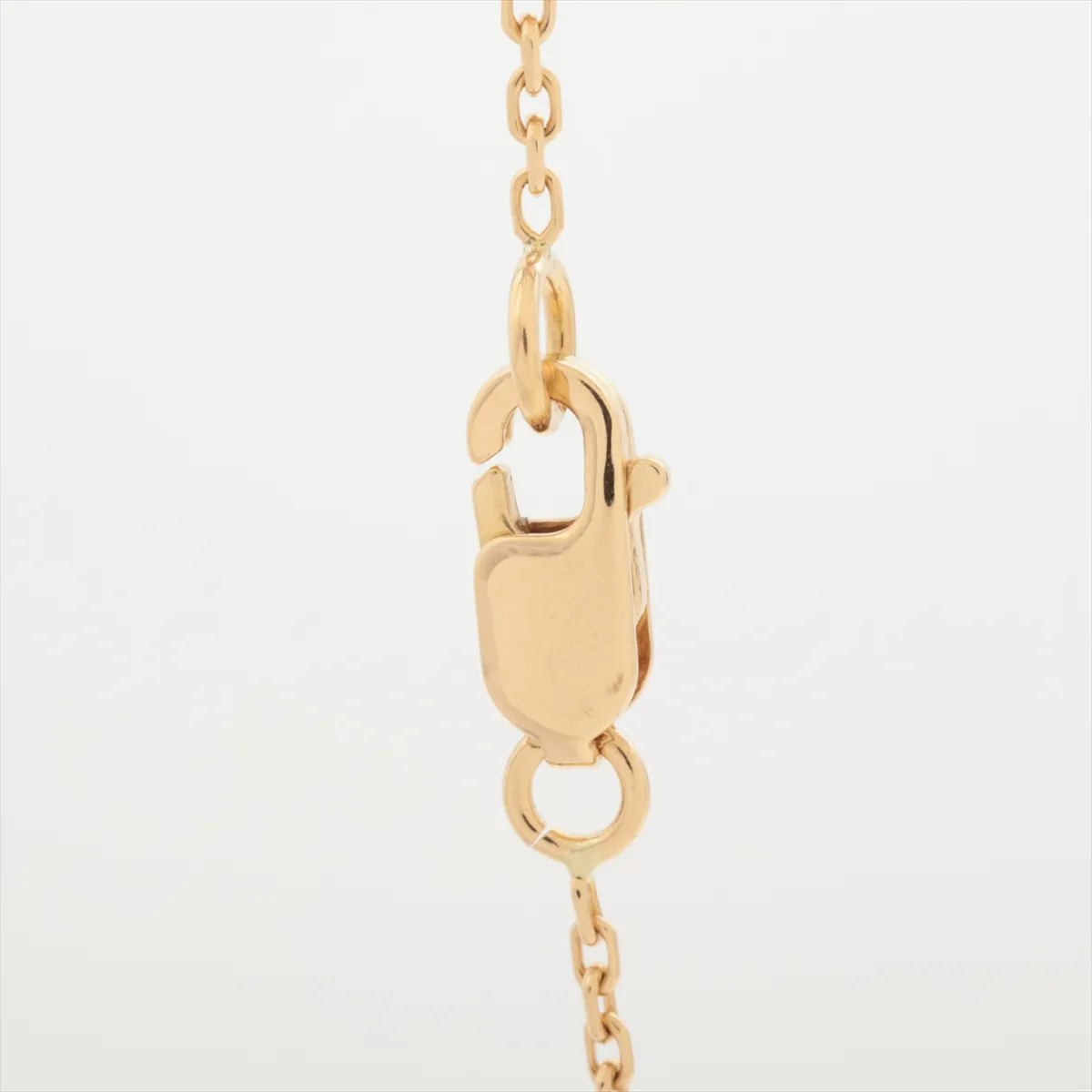 Sweet Alhambra Shell Necklace, 750 (Yellow Gold), 2.7g, JB095016. Shell shows signs of — view 3