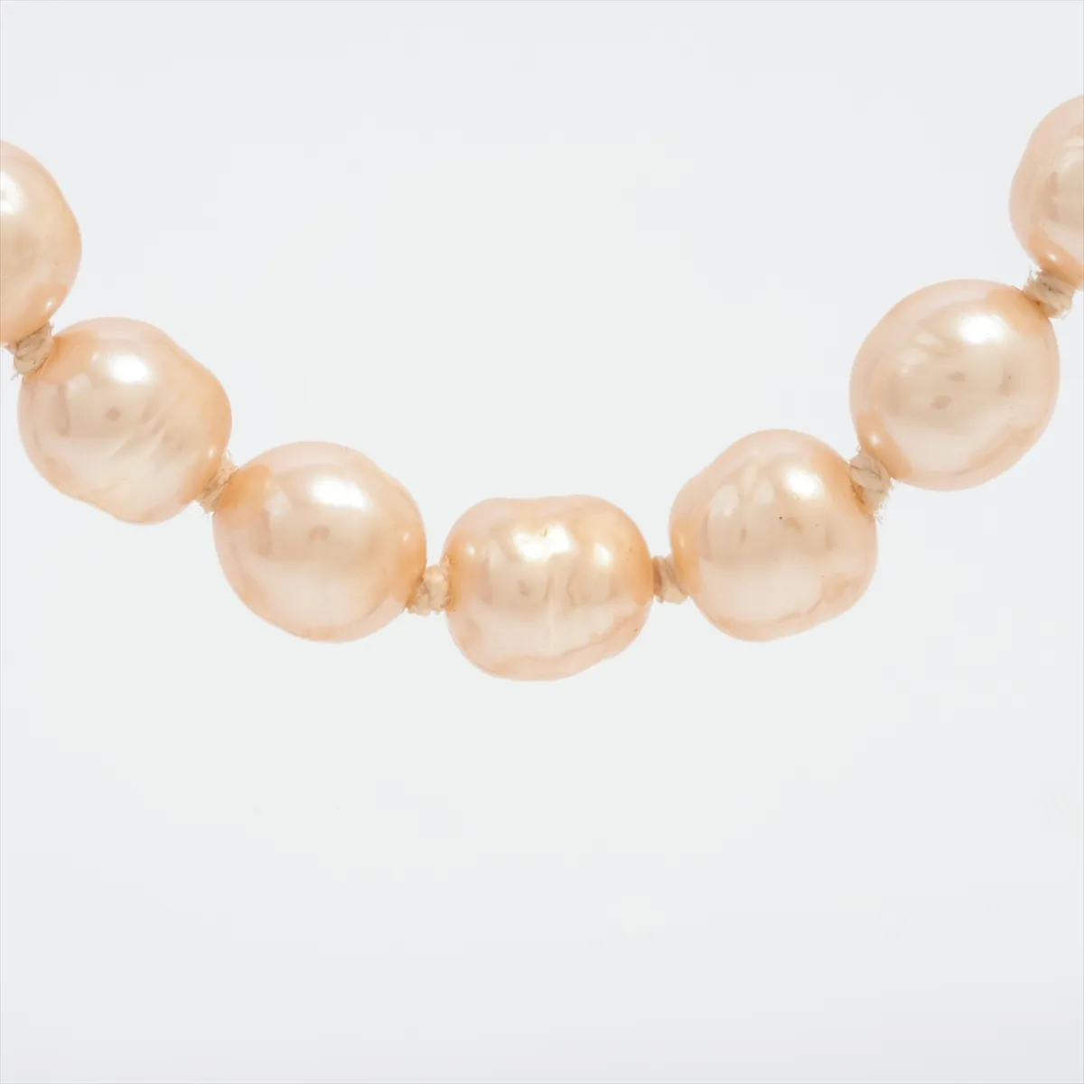 1981 long necklace GP x fake pearl x colored stone gold dents — view 2