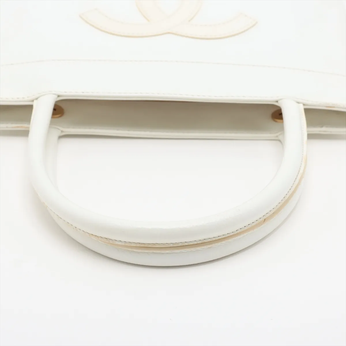 Cocomark caviar skin handbag white gold hardware 9922769 No. 9 — view 5