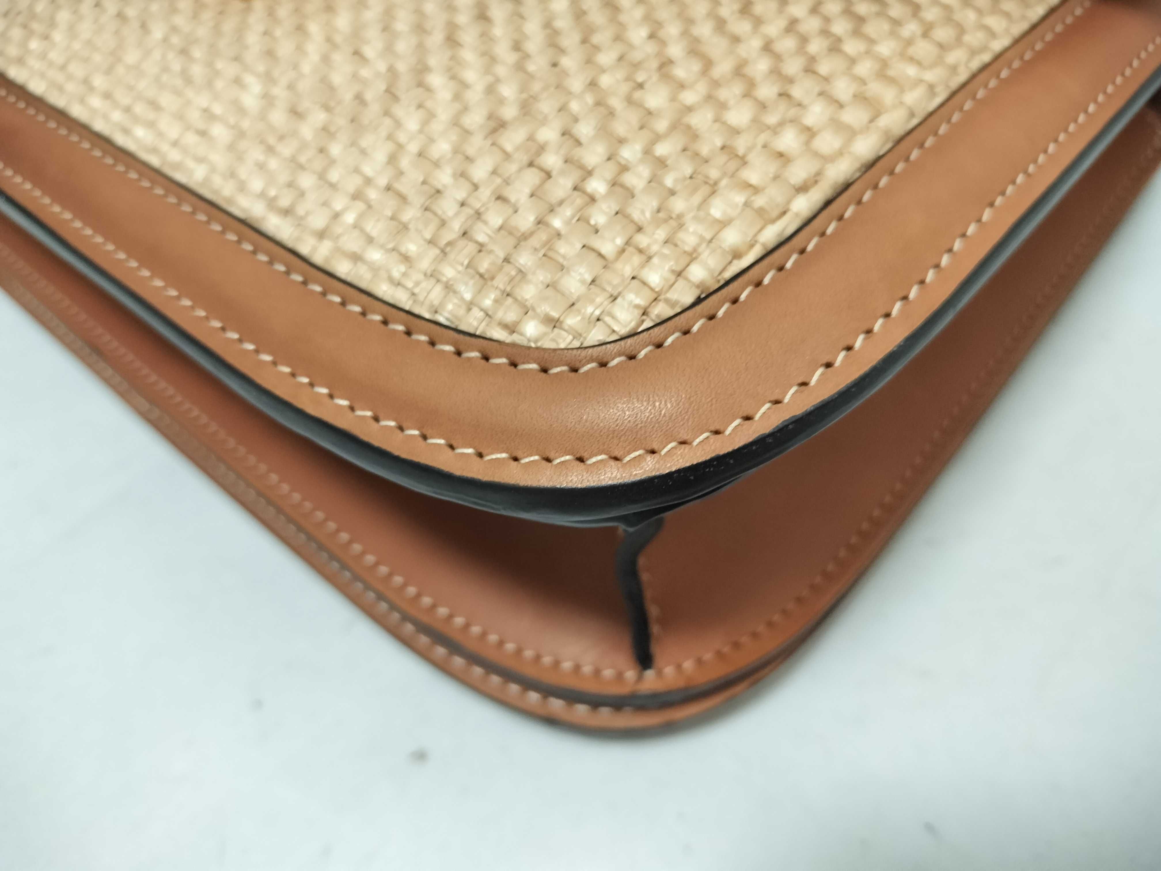 Shoulder Bag 189172CBS.02NT Classic Medium Shoulder Bag — view 6