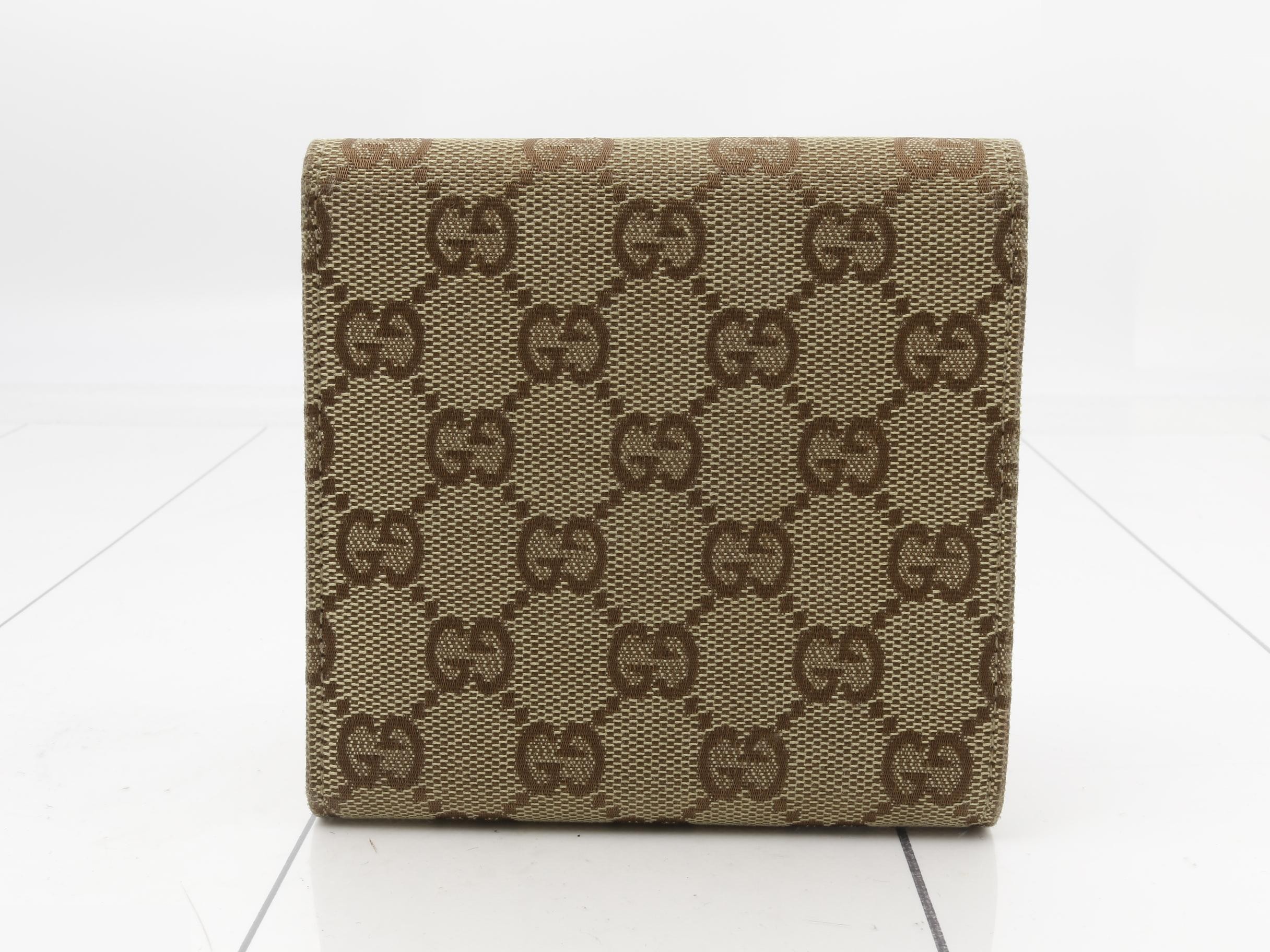 Compact Wallet - Card and Bill Compartment — view 2