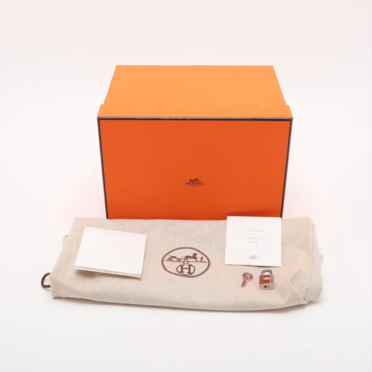 Picotin Lock 18 PM, Taurillon Clemence leather, Soleil, silver hardware, M: 2009 — view 9