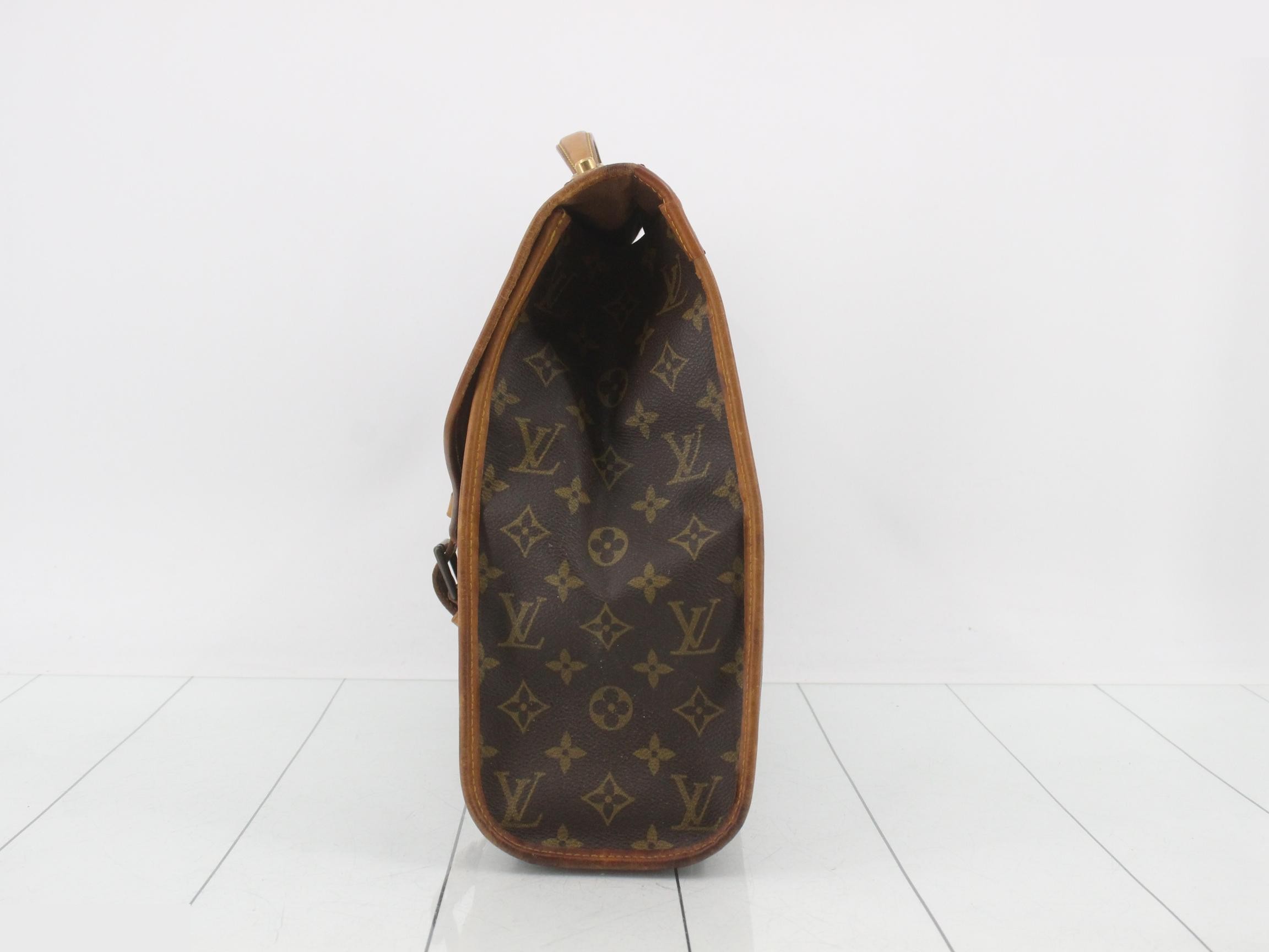 Beverly with strap — view 3