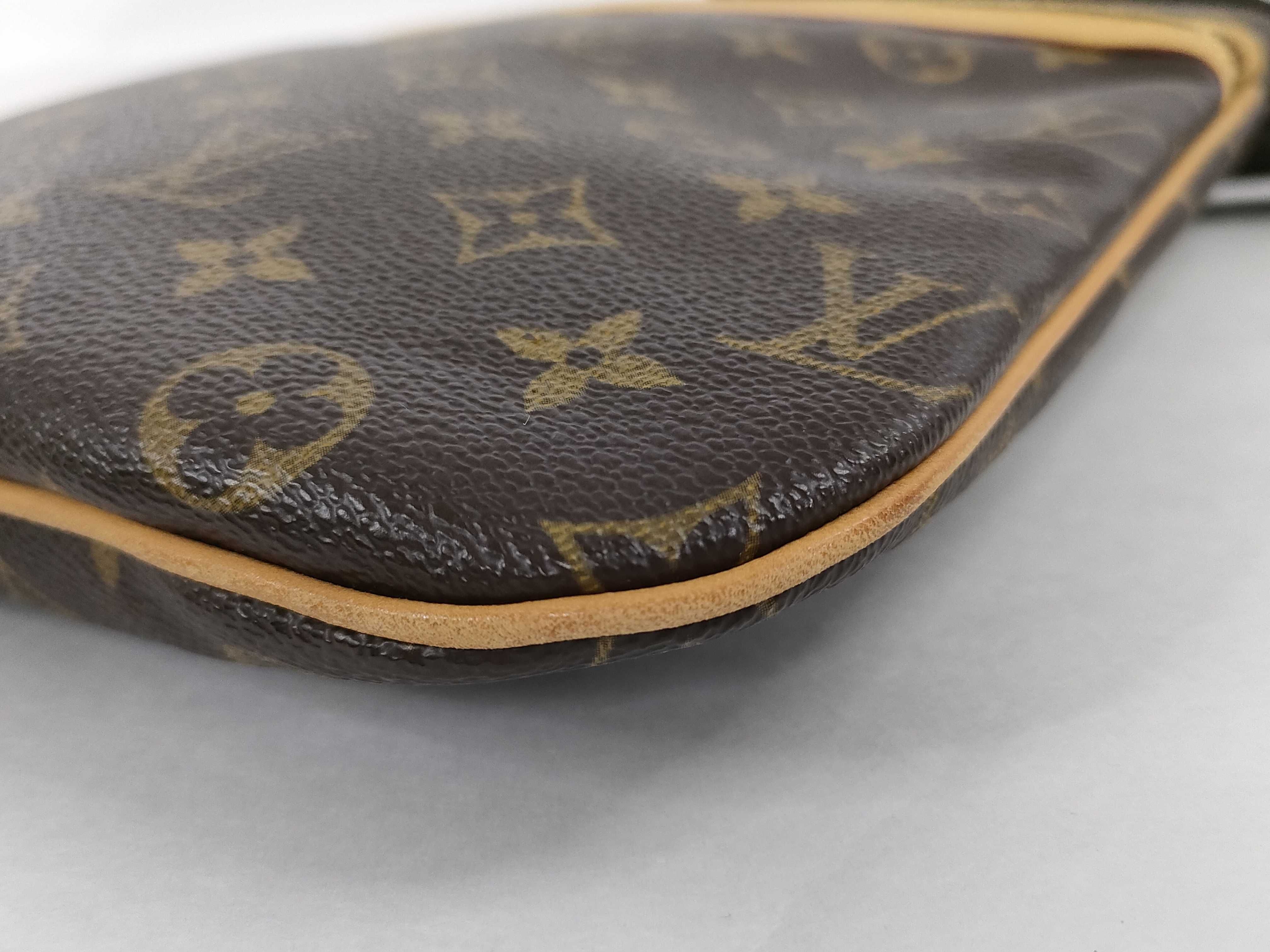 Monogram M40044 Pochette Bosphore Shoulder Bag — view 6