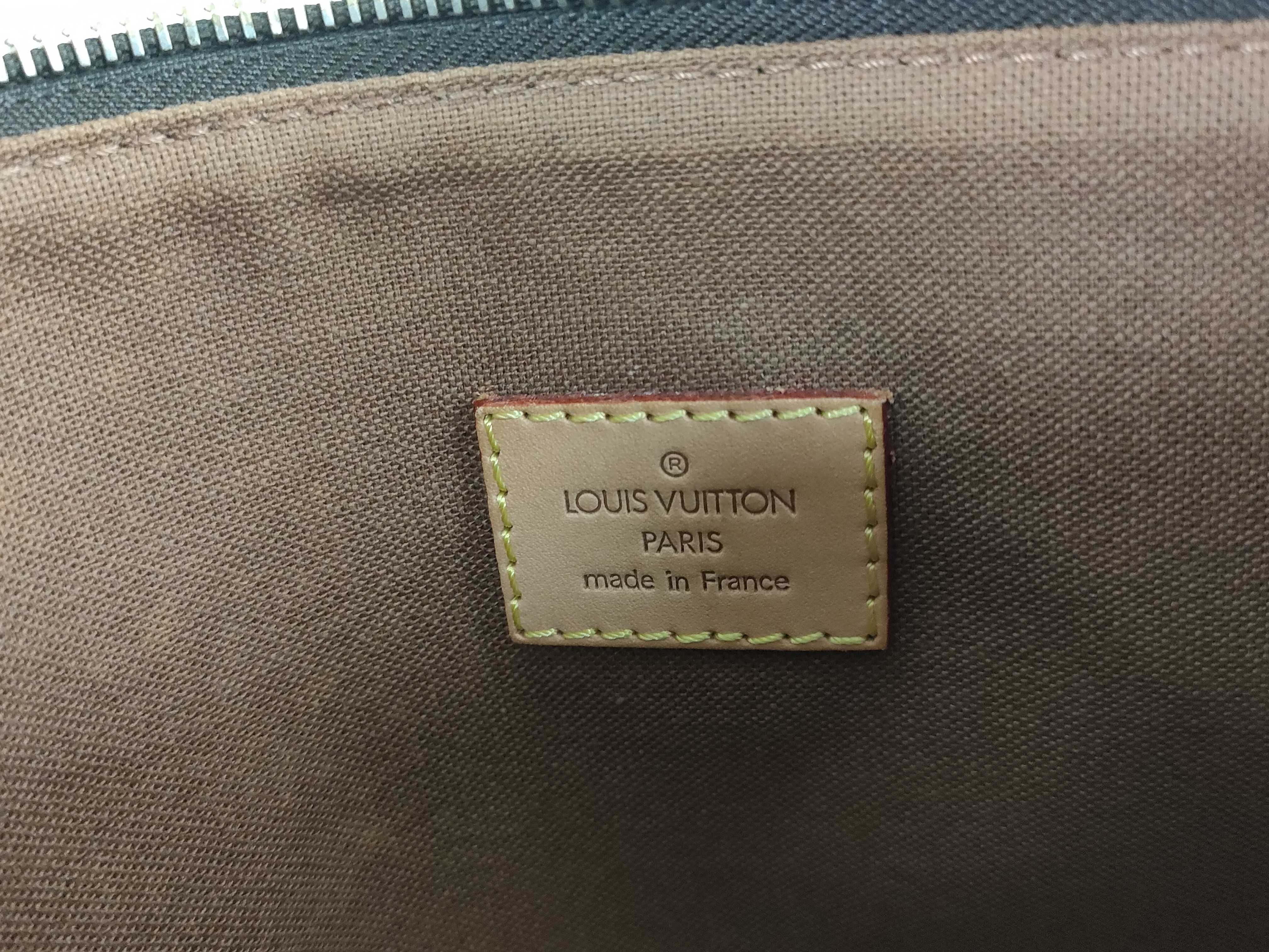 Monogram M40044 Pochette Bosphore Shoulder Bag — view 10