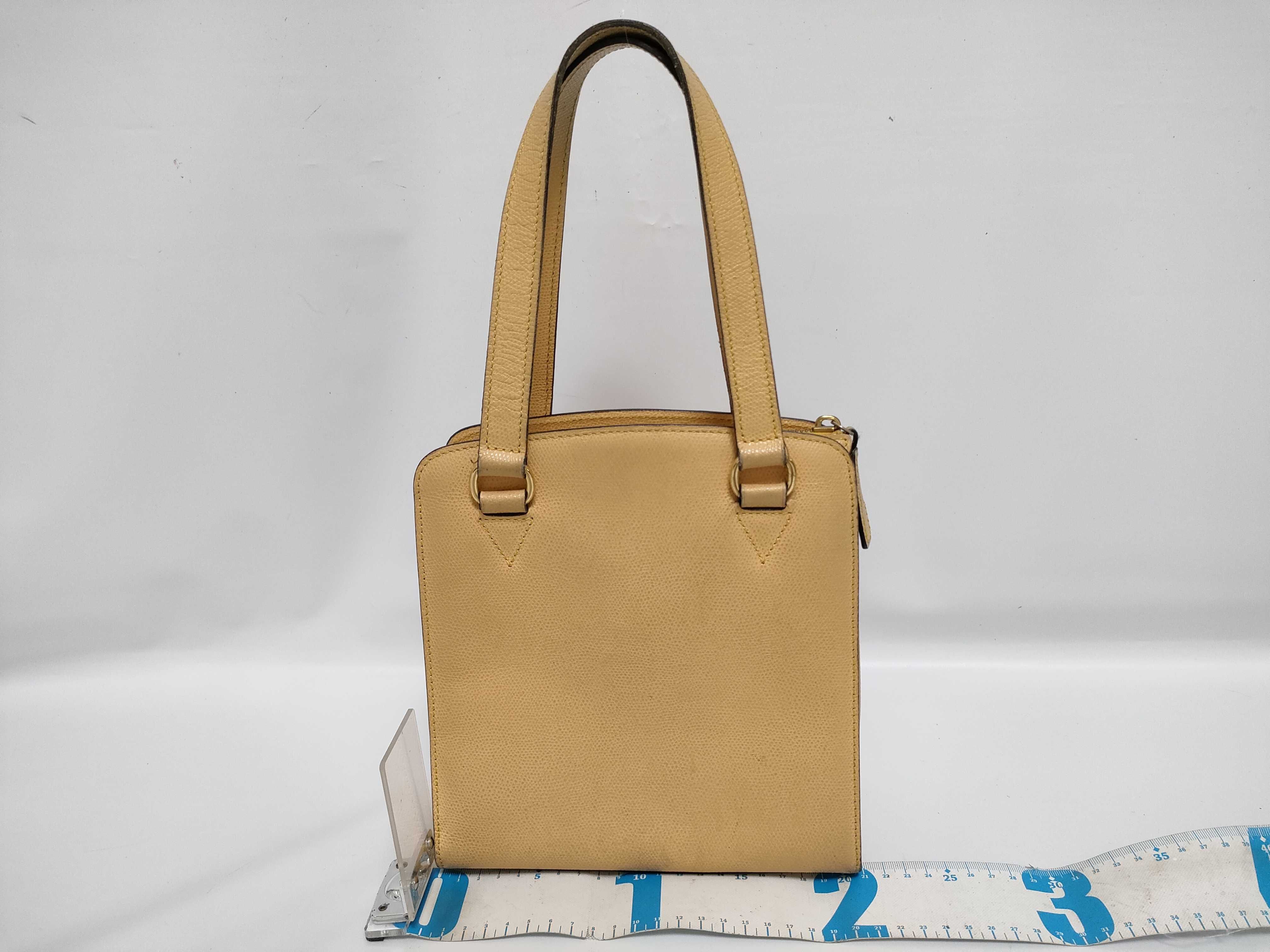 handbag — view 2