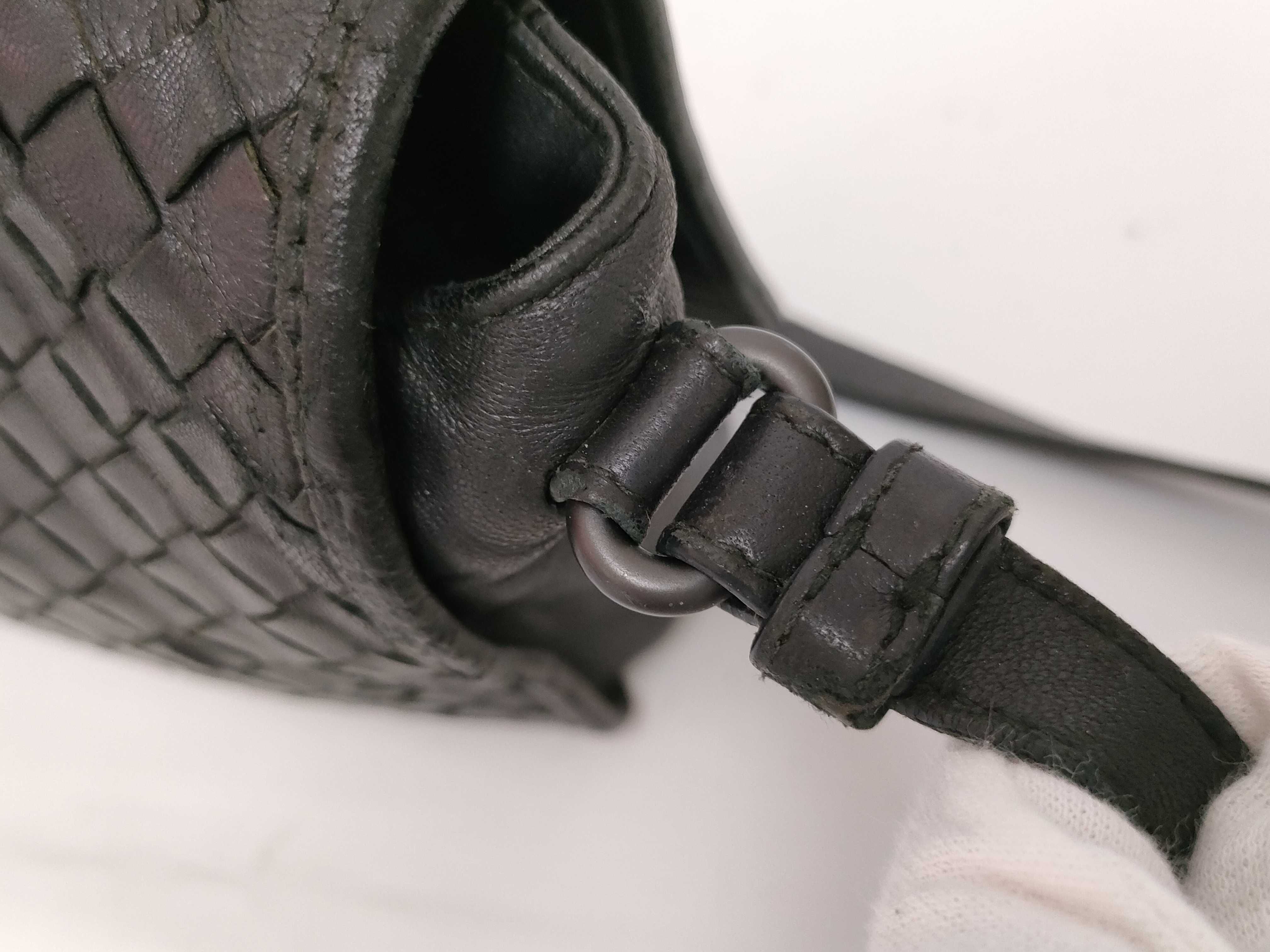 Intrecciato Bottega Veneta Intrecciato Leather Shoulder Bag — view 7