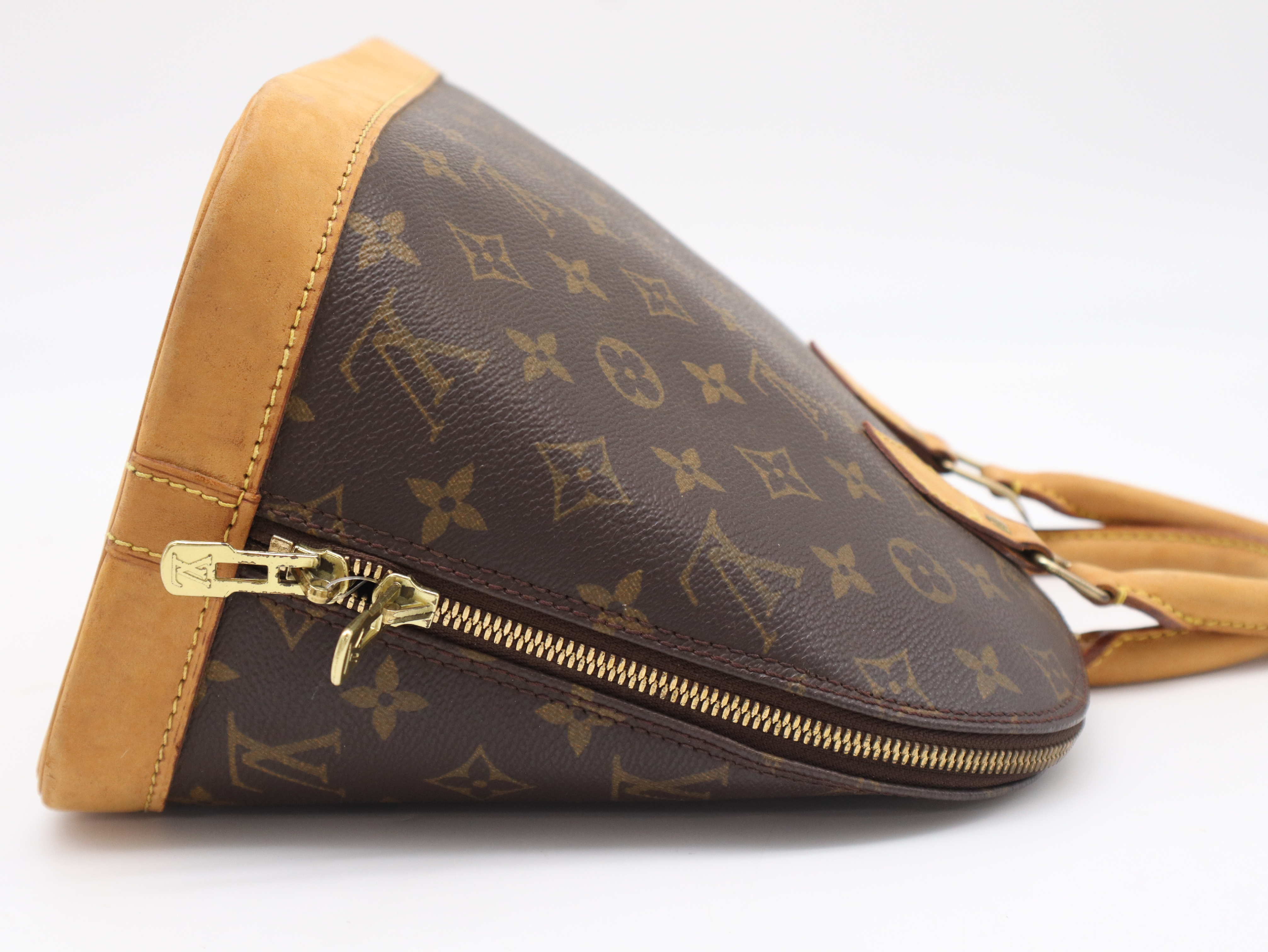 M51130 Monogram Alma (old model) handbag — view 4