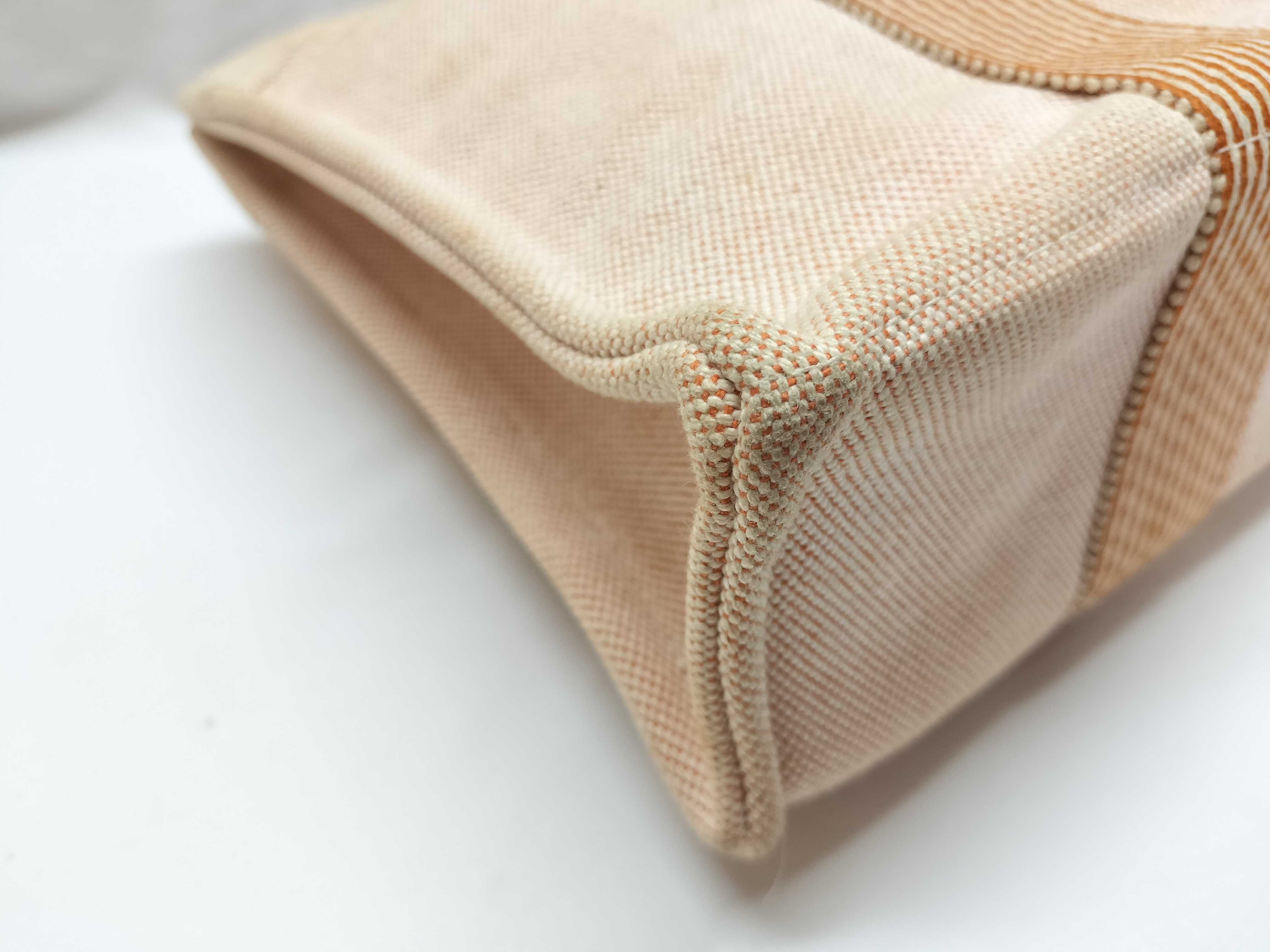 Fourre-Tout PM Handbag — view 5