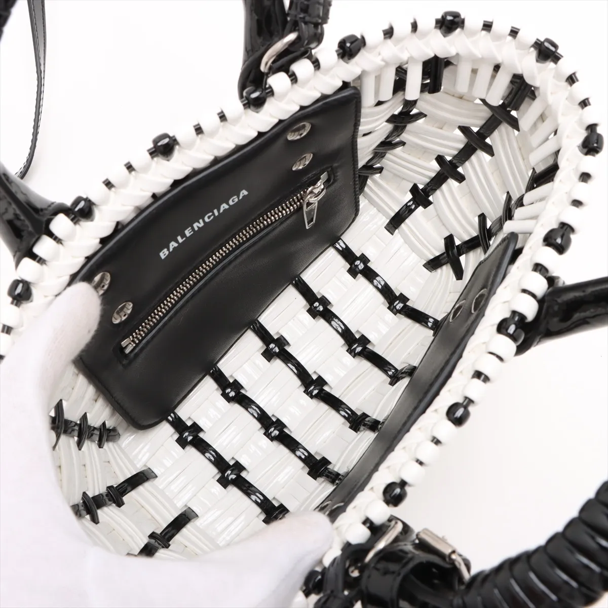 Bistro XXS Enamel 2WAY Handbag Black x White 678028 — view 8