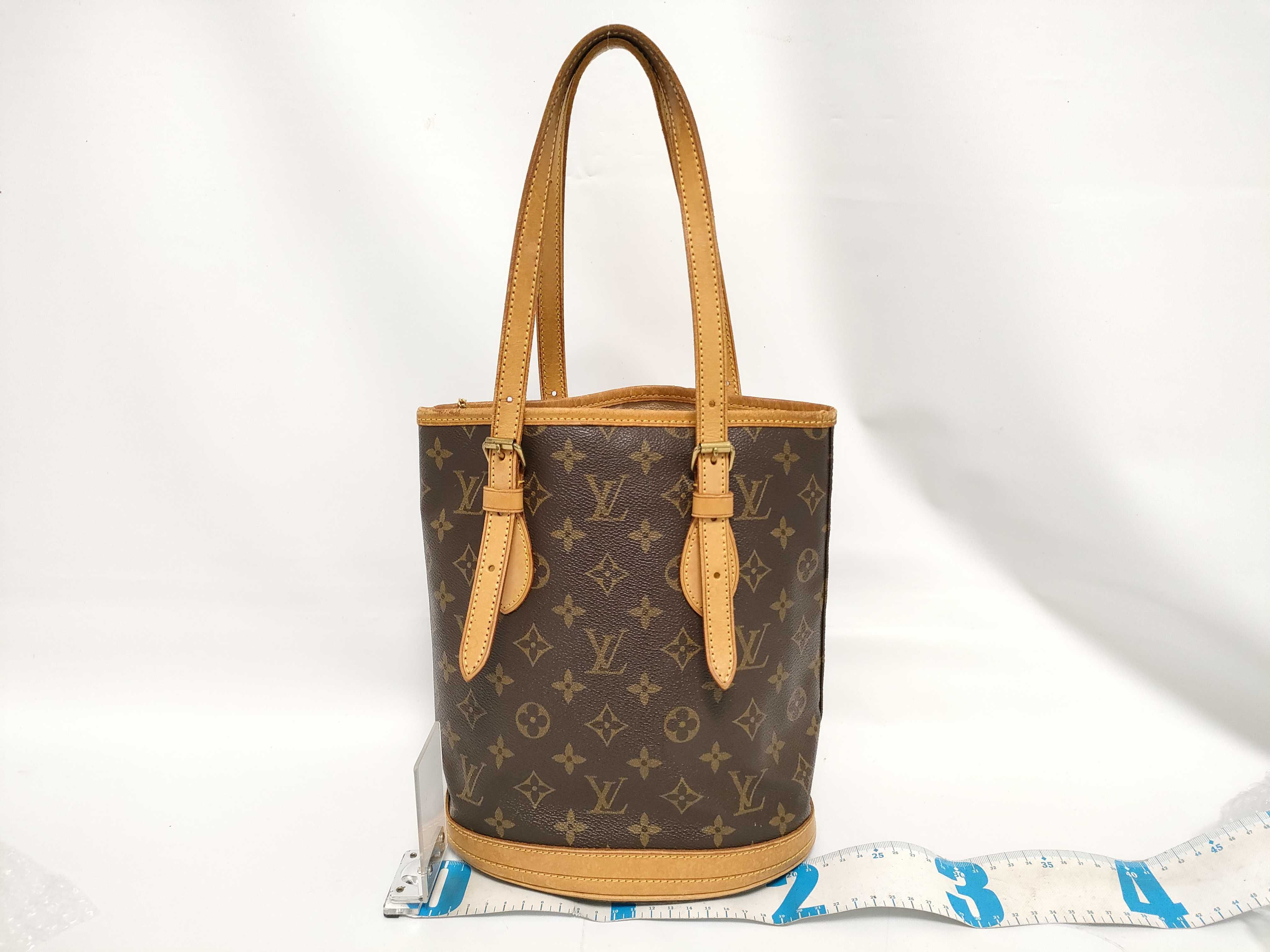 Monogram Bucket PM Tote Bag Handbag M42238 — view 2