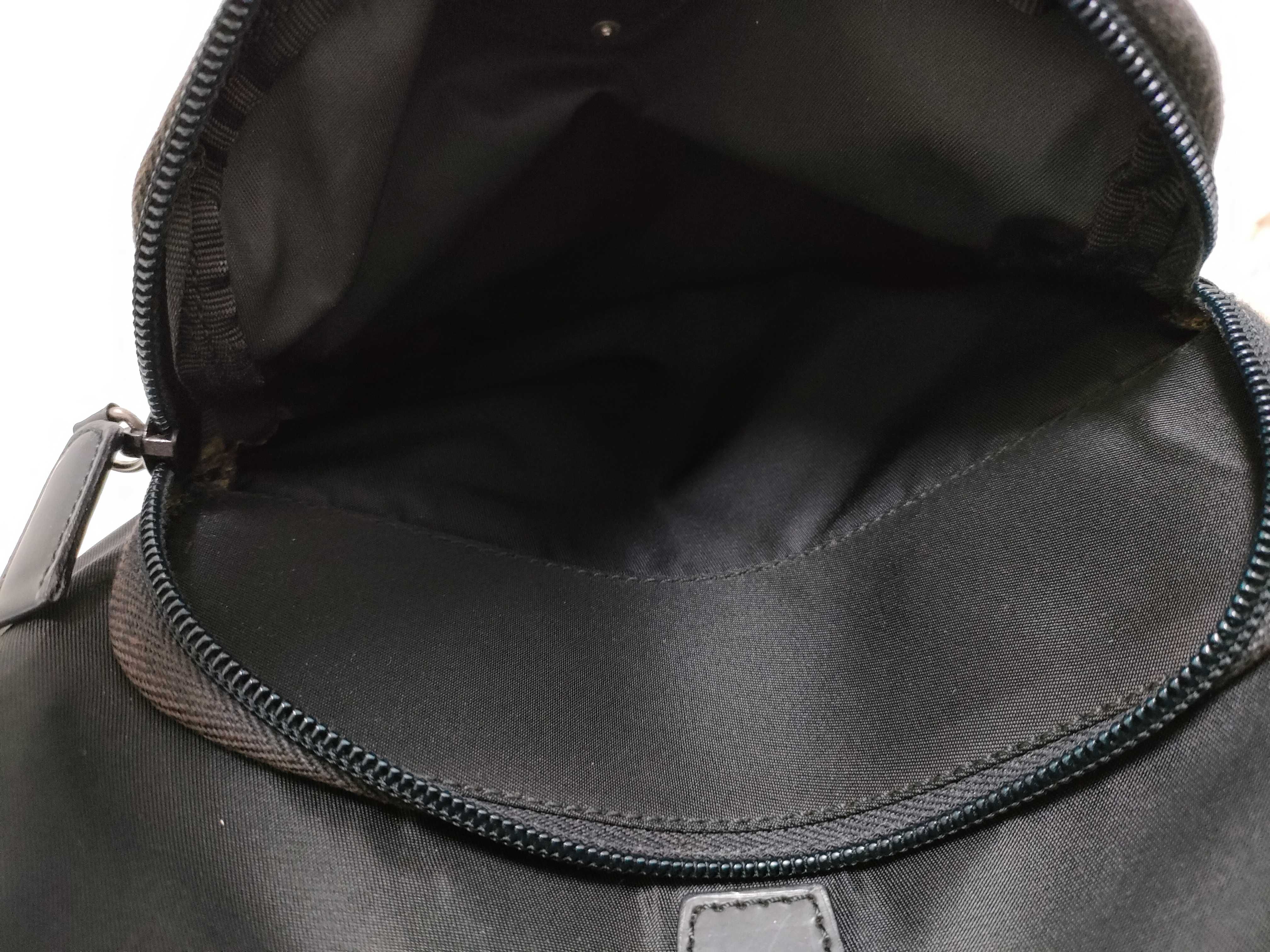 nylon backpack with Prada triangular logo. — view 14